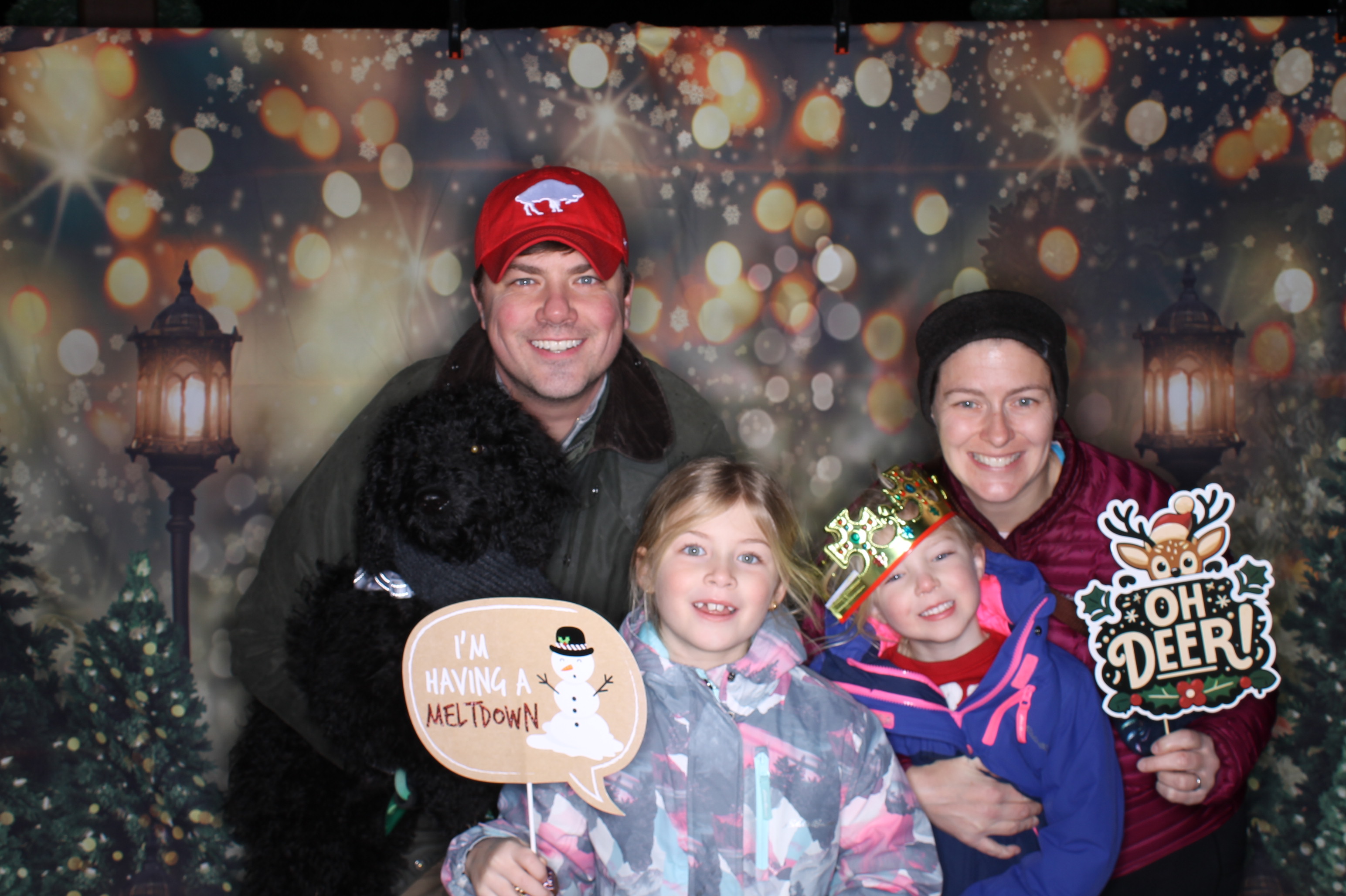 Newtown Winterfest | View more photos from the event at gallery.photoboothcincy.com/u/PhotoBoothCincy/Newtown-Winterfest