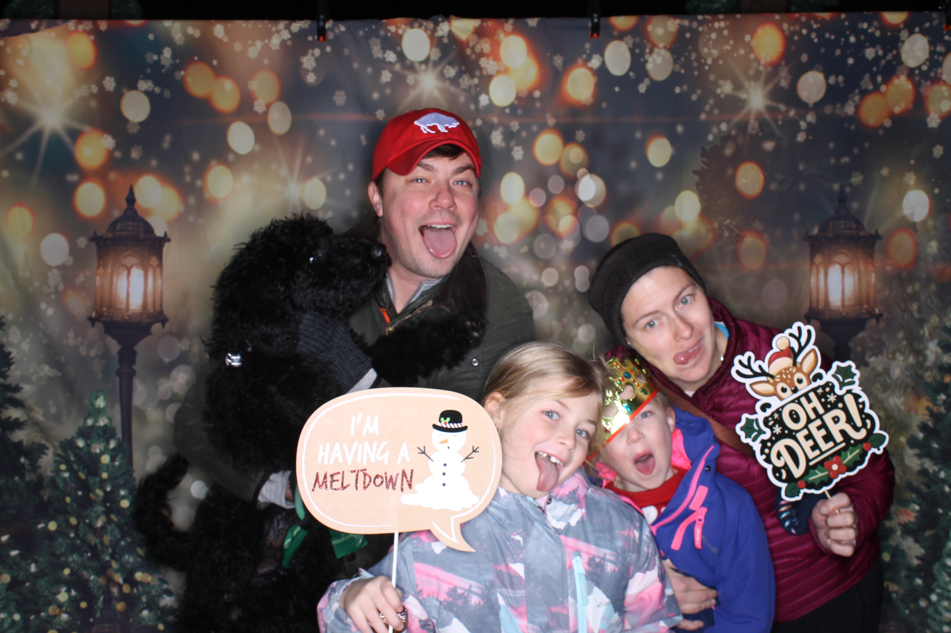 Newtown Winterfest | View more photos from the event at gallery.photoboothcincy.com/u/PhotoBoothCincy/Newtown-Winterfest