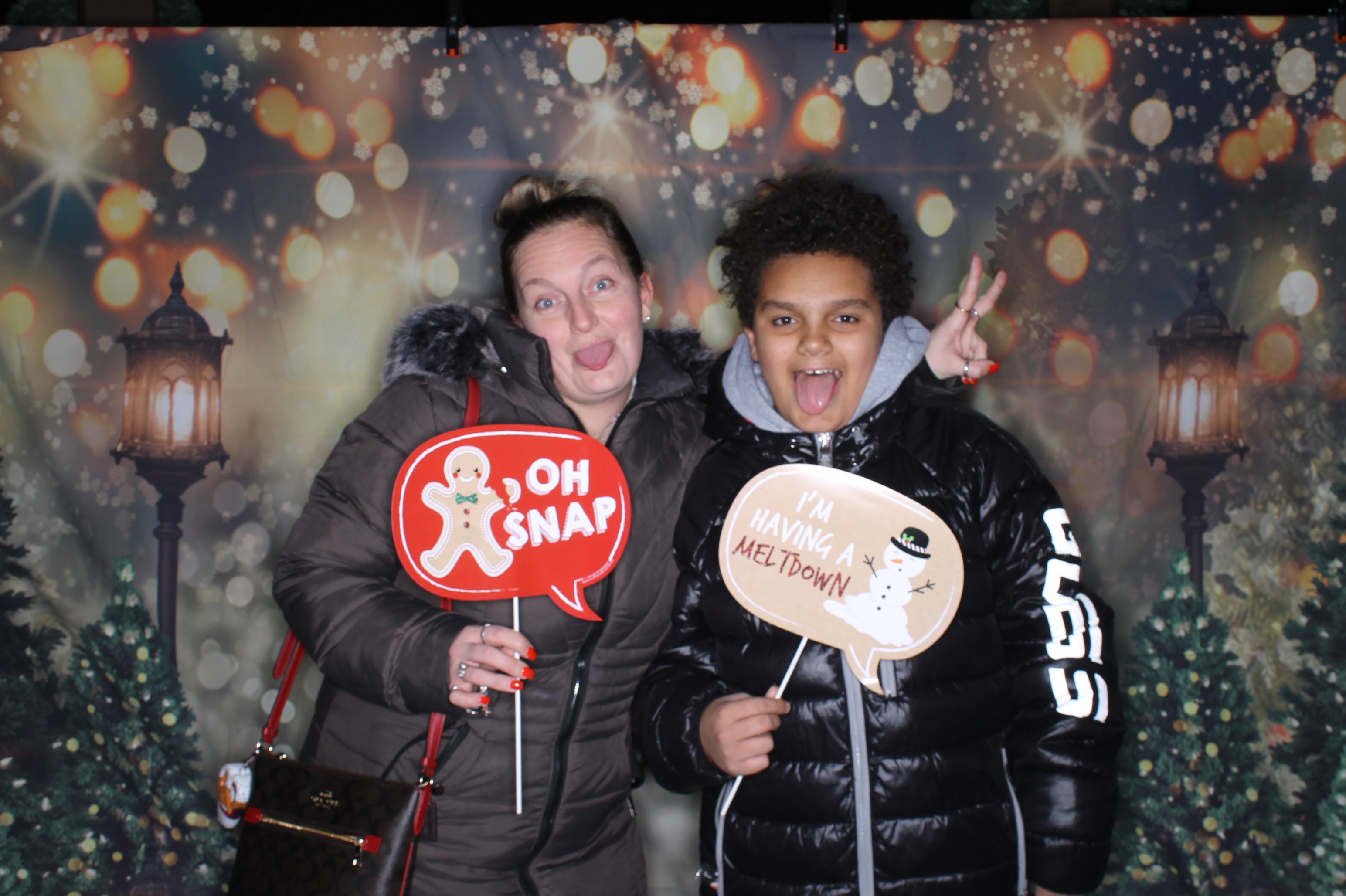 Newtown Winterfest | View more photos from the event at gallery.photoboothcincy.com/u/PhotoBoothCincy/Newtown-Winterfest