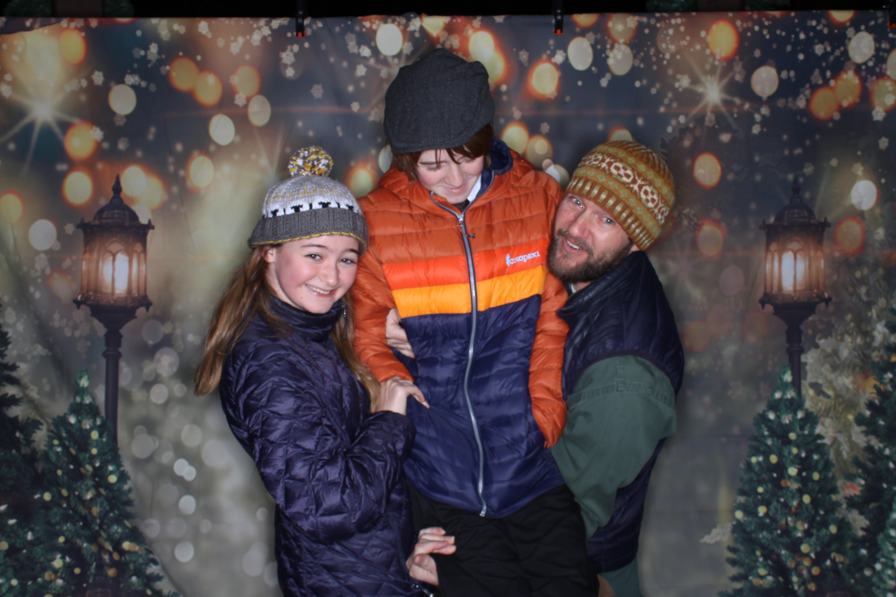 Newtown Winterfest | View more photos from the event at gallery.photoboothcincy.com/u/PhotoBoothCincy/Newtown-Winterfest