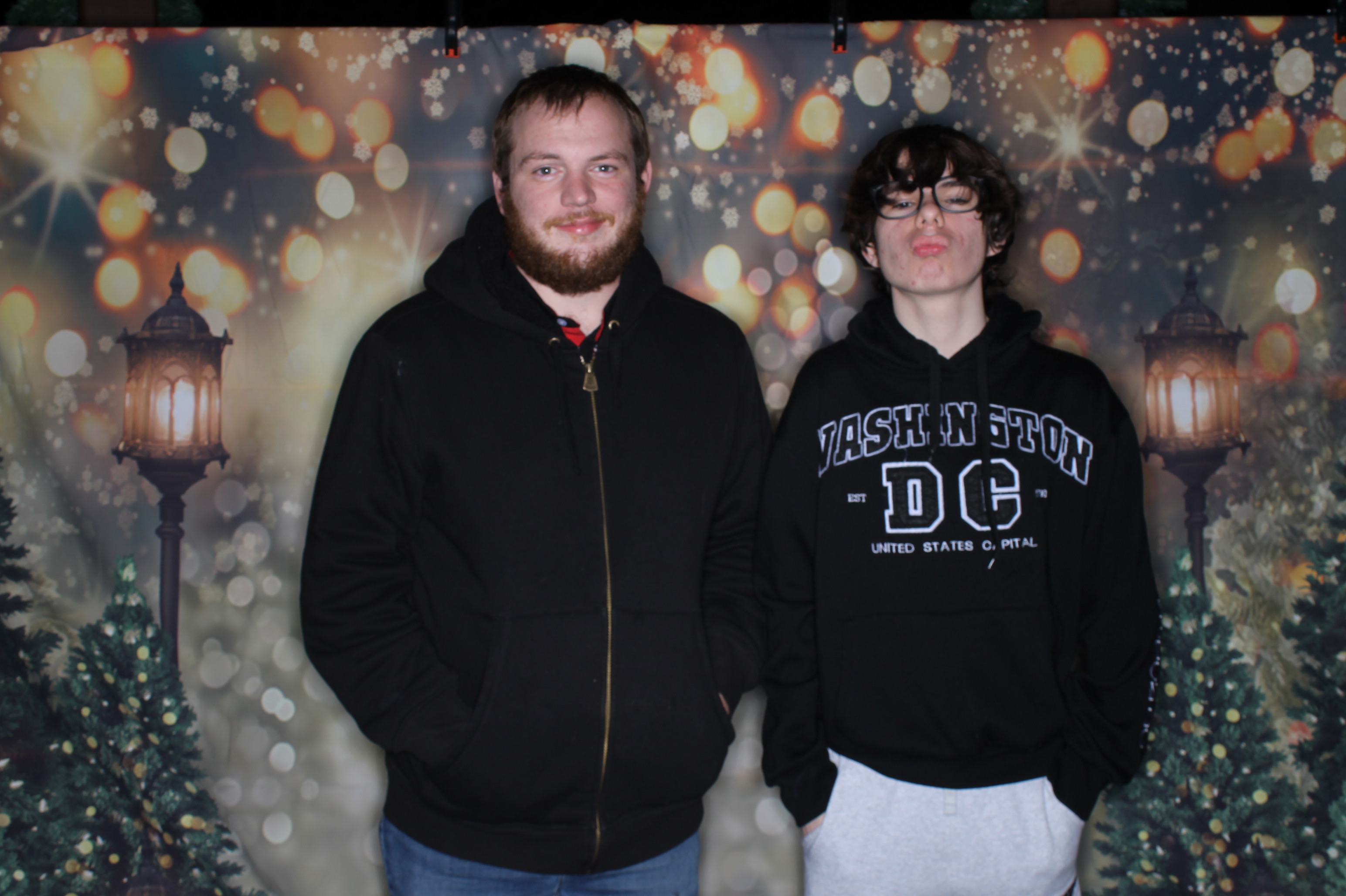 Newtown Winterfest | View more photos from the event at gallery.photoboothcincy.com/u/PhotoBoothCincy/Newtown-Winterfest