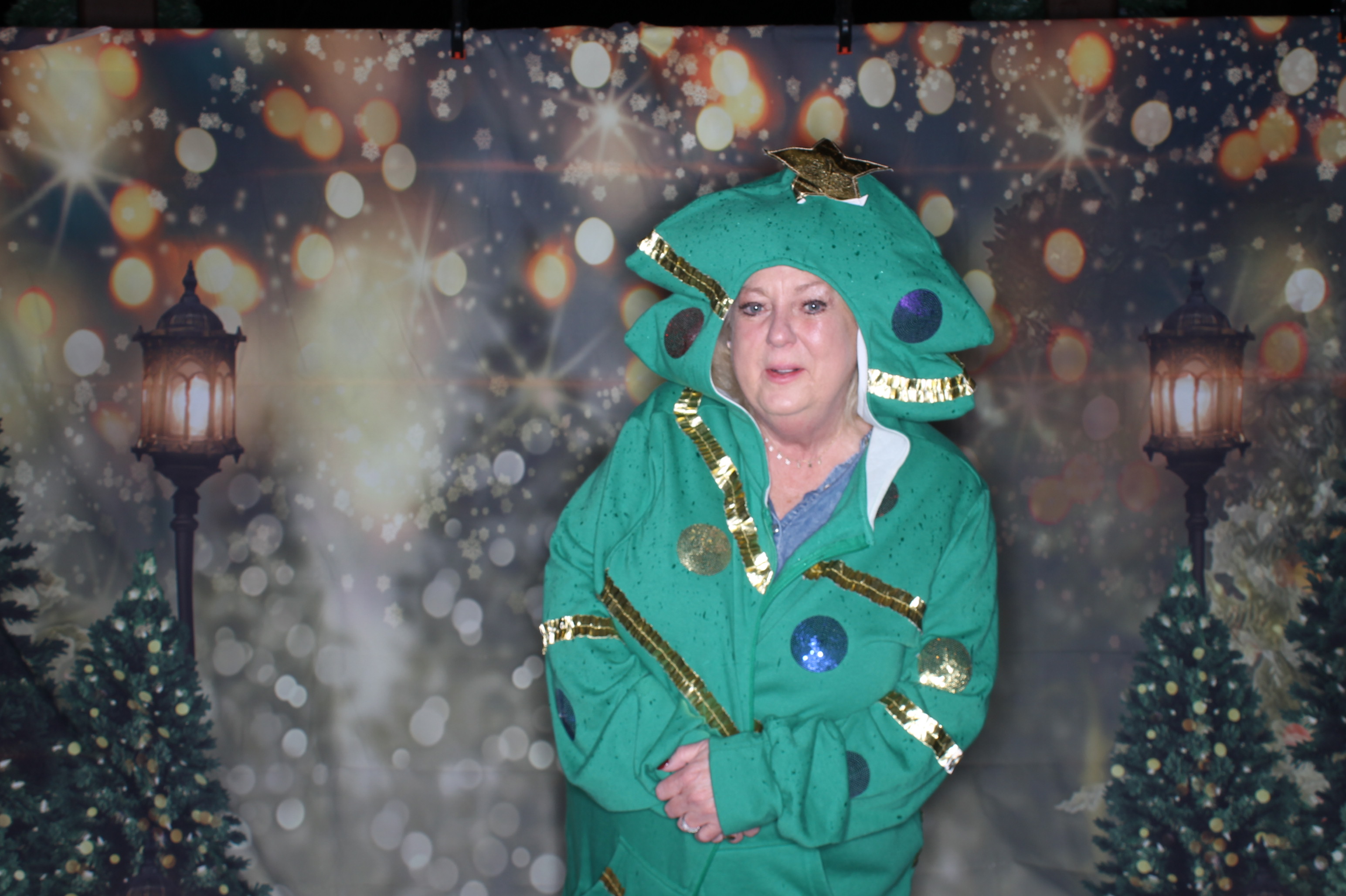 Newtown Winterfest | View more photos from the event at gallery.photoboothcincy.com/u/PhotoBoothCincy/Newtown-Winterfest