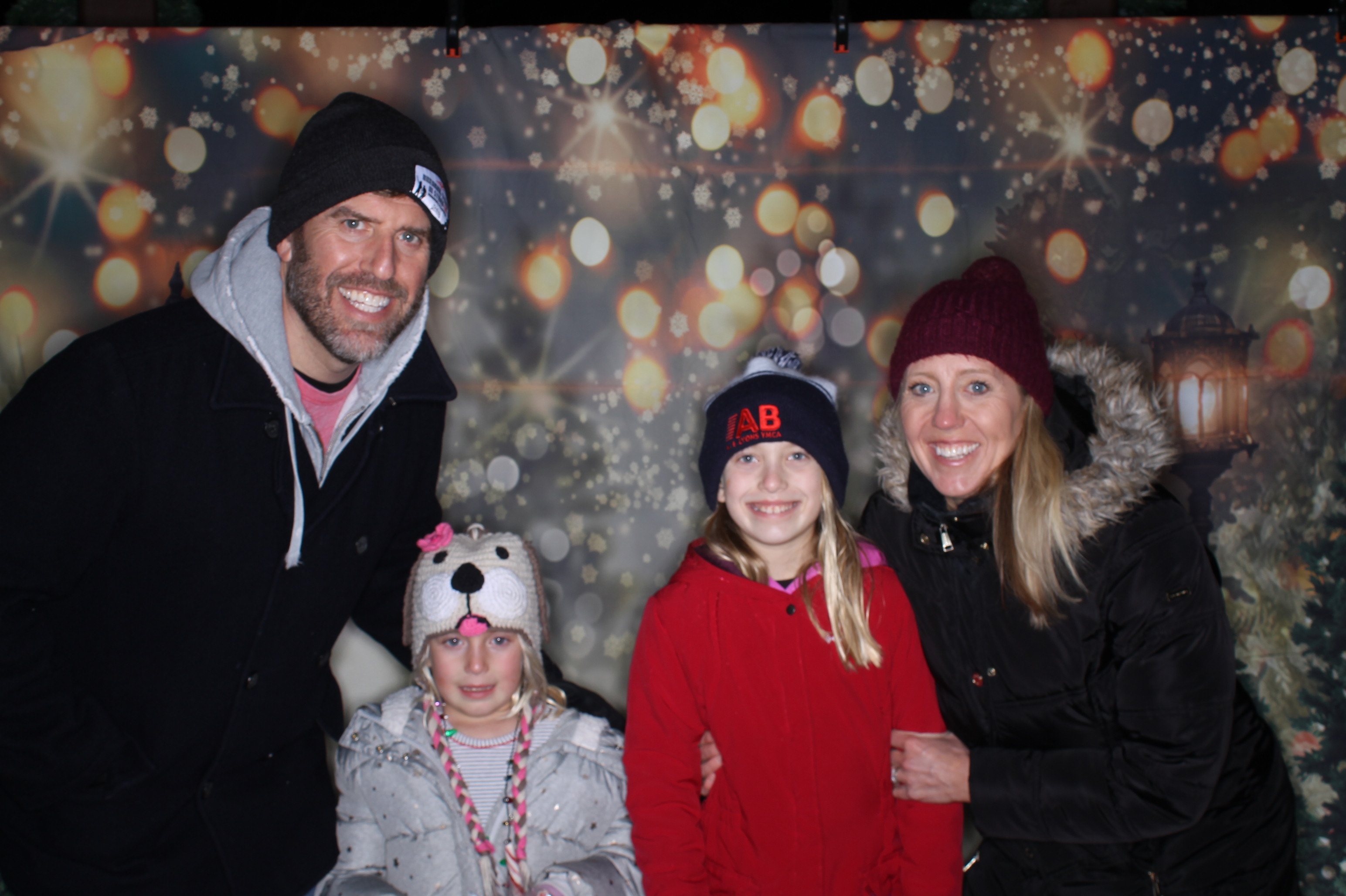 Newtown Winterfest | View more photos from the event at gallery.photoboothcincy.com/u/PhotoBoothCincy/Newtown-Winterfest