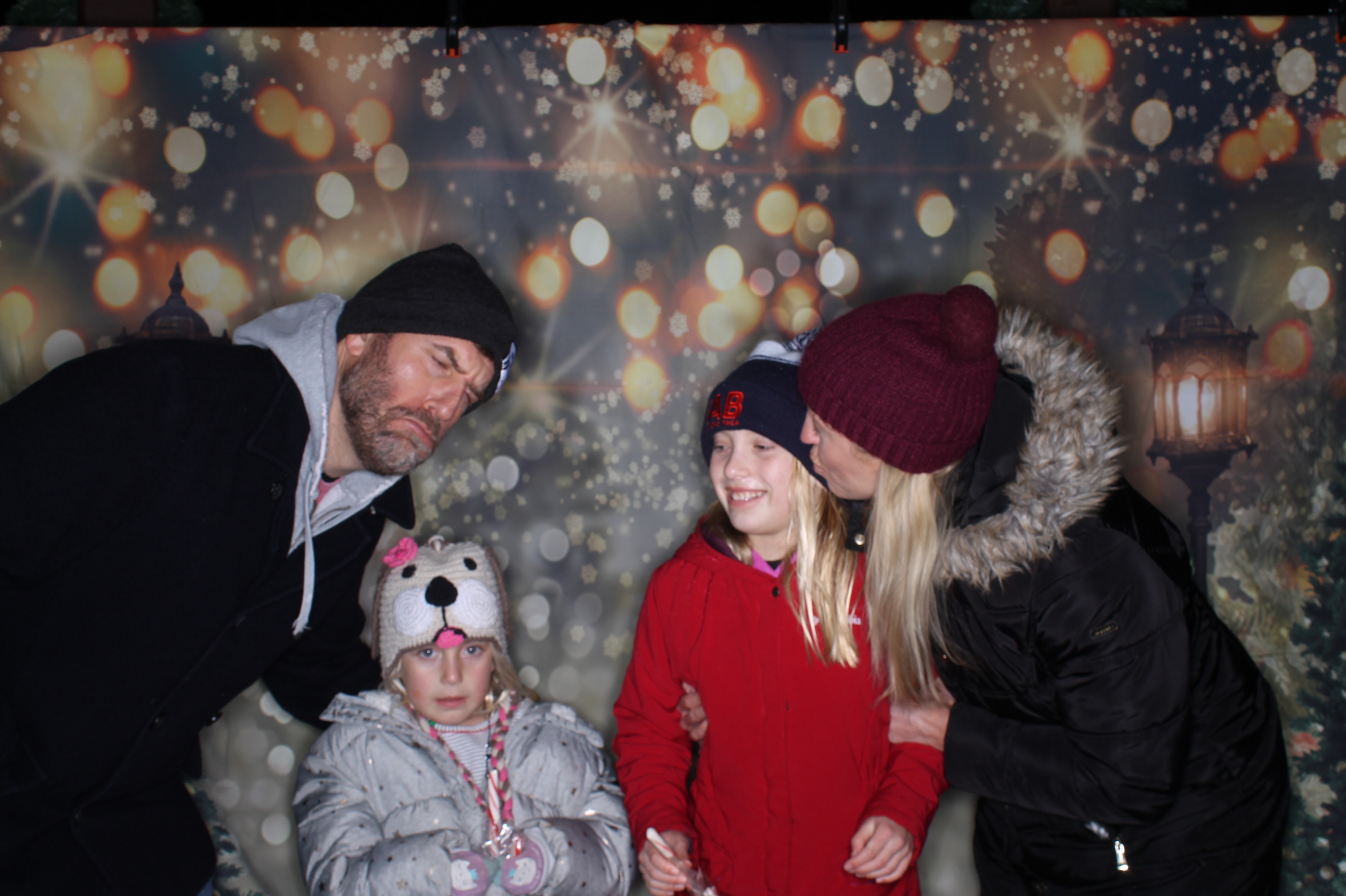 Newtown Winterfest | View more photos from the event at gallery.photoboothcincy.com/u/PhotoBoothCincy/Newtown-Winterfest
