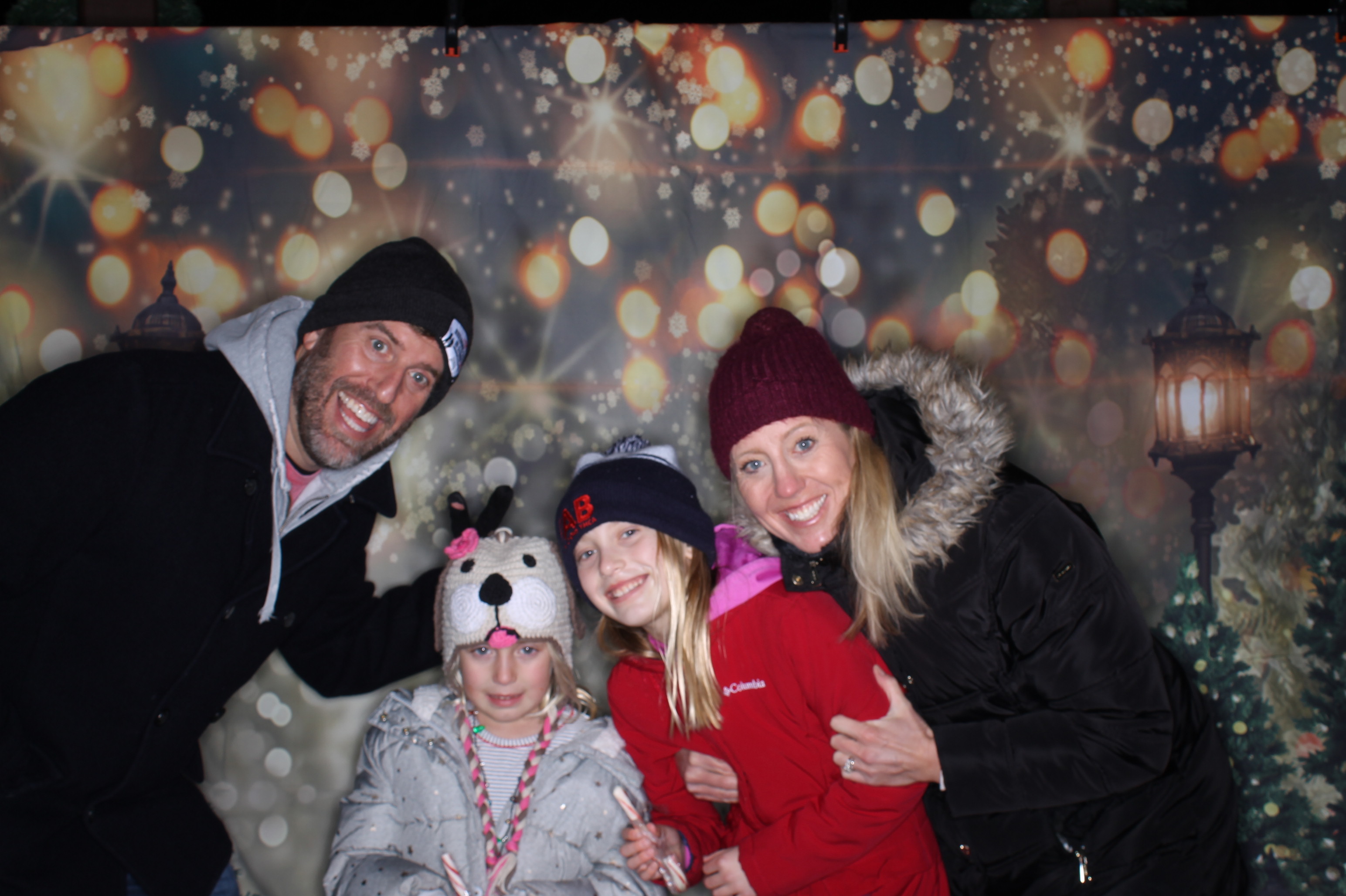 Newtown Winterfest | View more photos from the event at gallery.photoboothcincy.com/u/PhotoBoothCincy/Newtown-Winterfest