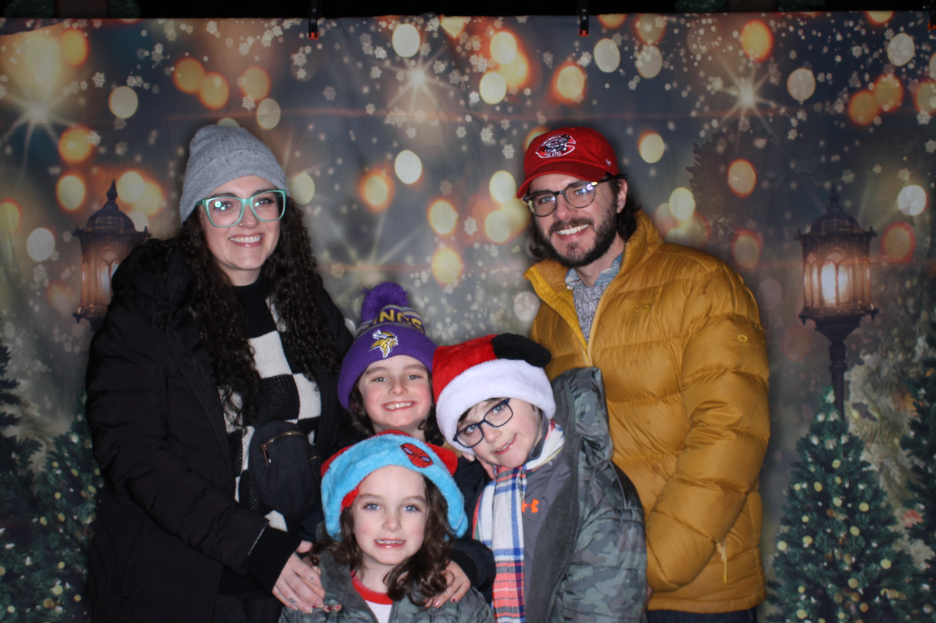 Newtown Winterfest | View more photos from the event at gallery.photoboothcincy.com/u/PhotoBoothCincy/Newtown-Winterfest