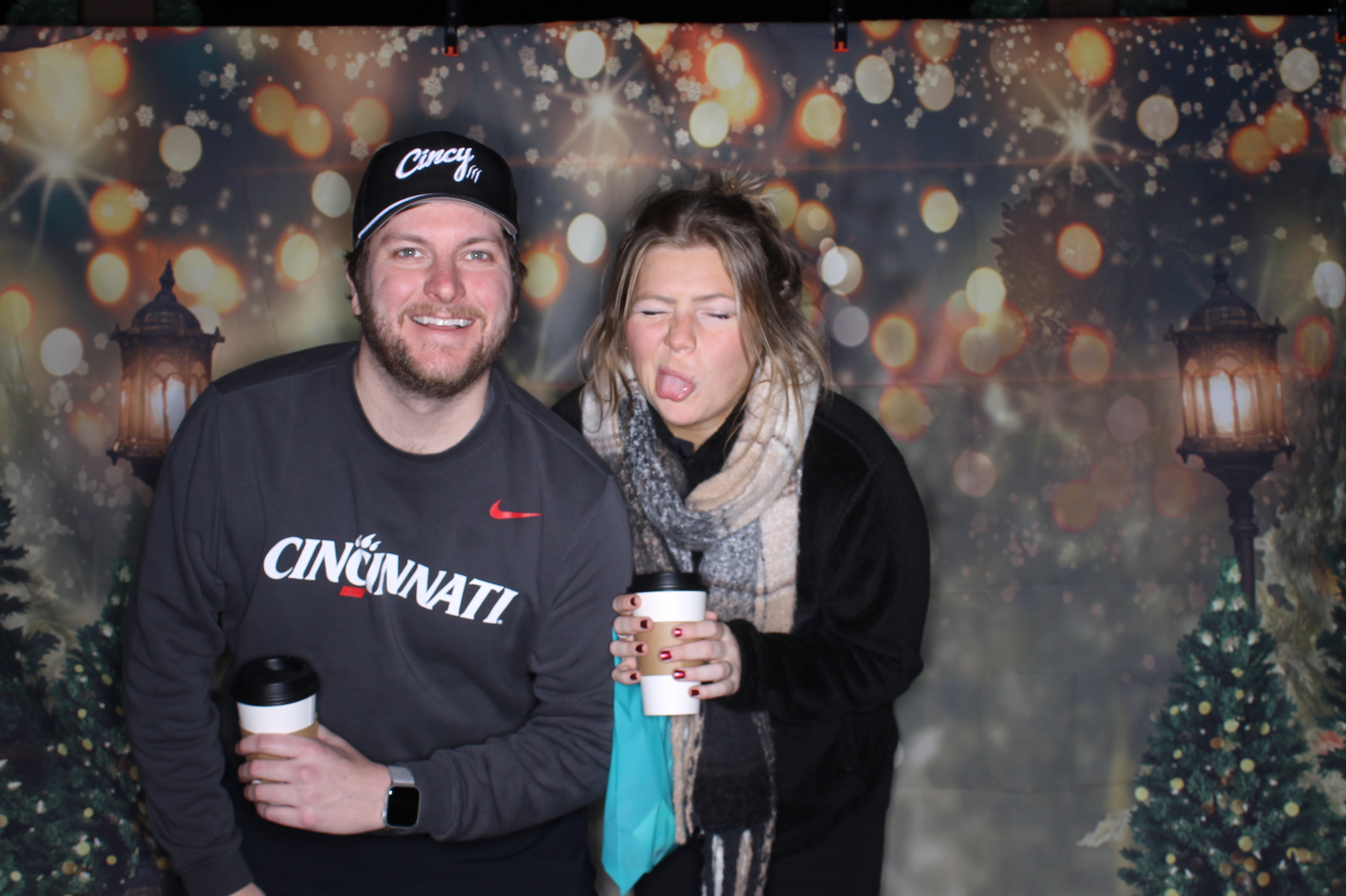 Newtown Winterfest | View more photos from the event at gallery.photoboothcincy.com/u/PhotoBoothCincy/Newtown-Winterfest