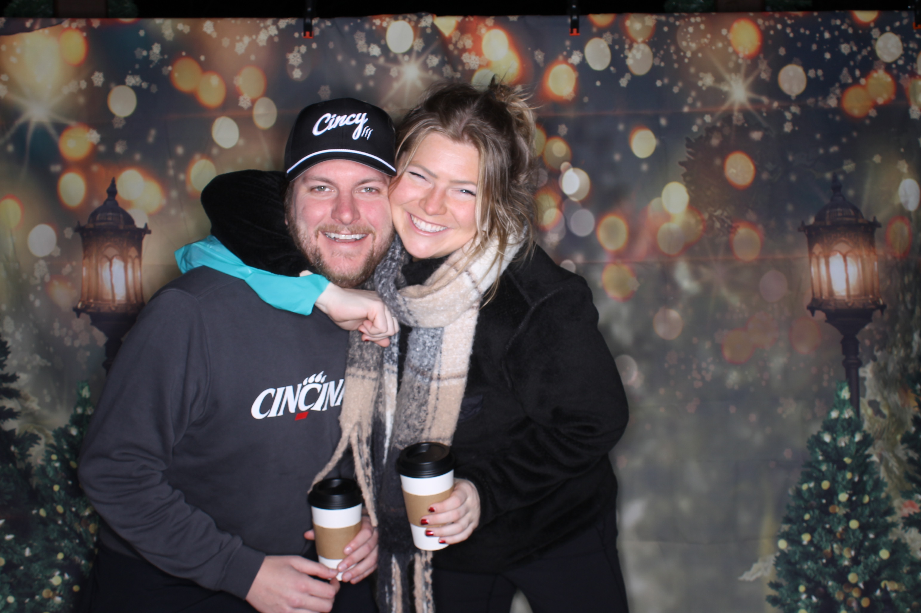 Newtown Winterfest | View more photos from the event at gallery.photoboothcincy.com/u/PhotoBoothCincy/Newtown-Winterfest