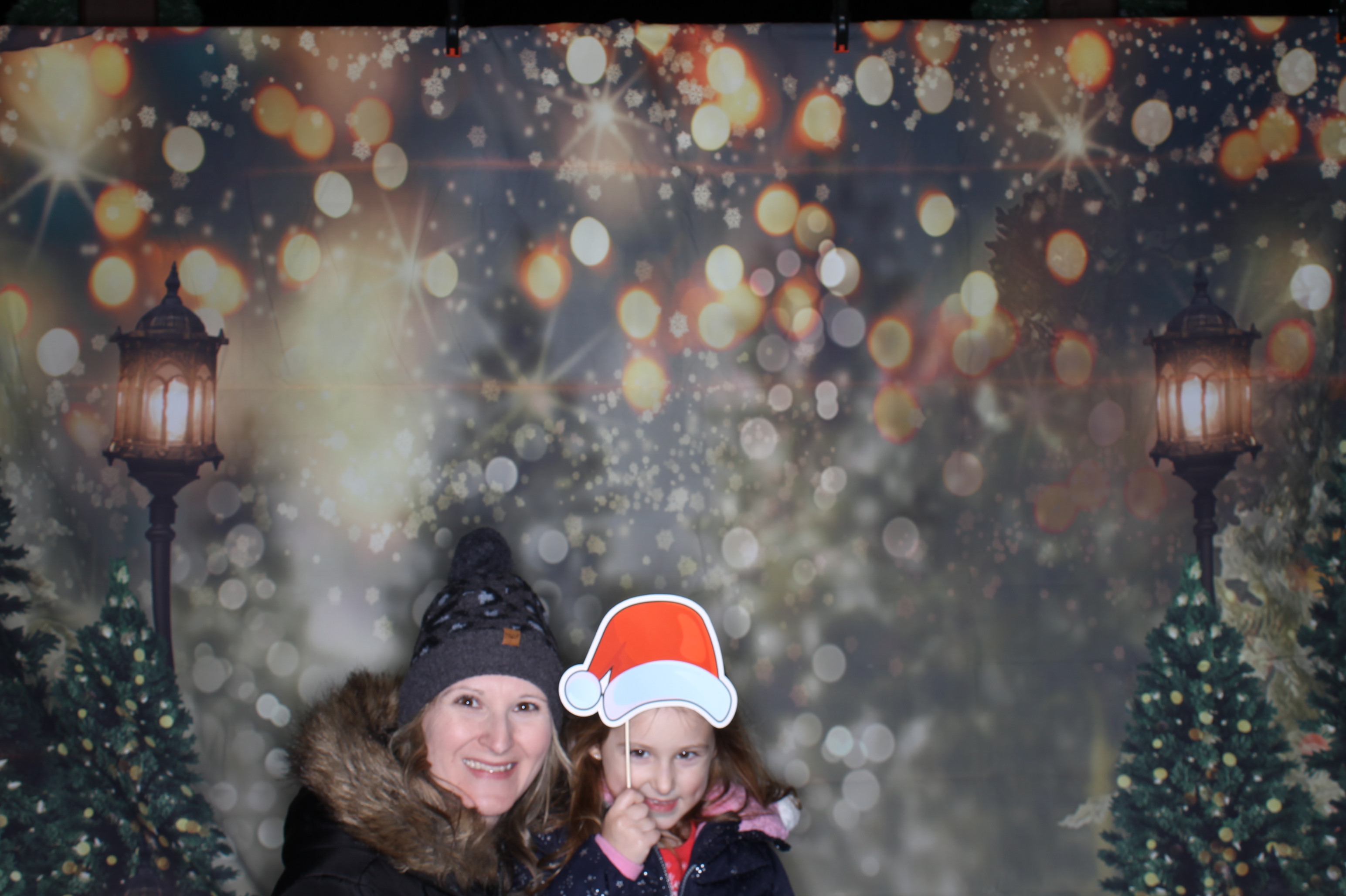 Newtown Winterfest | View more photos from the event at gallery.photoboothcincy.com/u/PhotoBoothCincy/Newtown-Winterfest