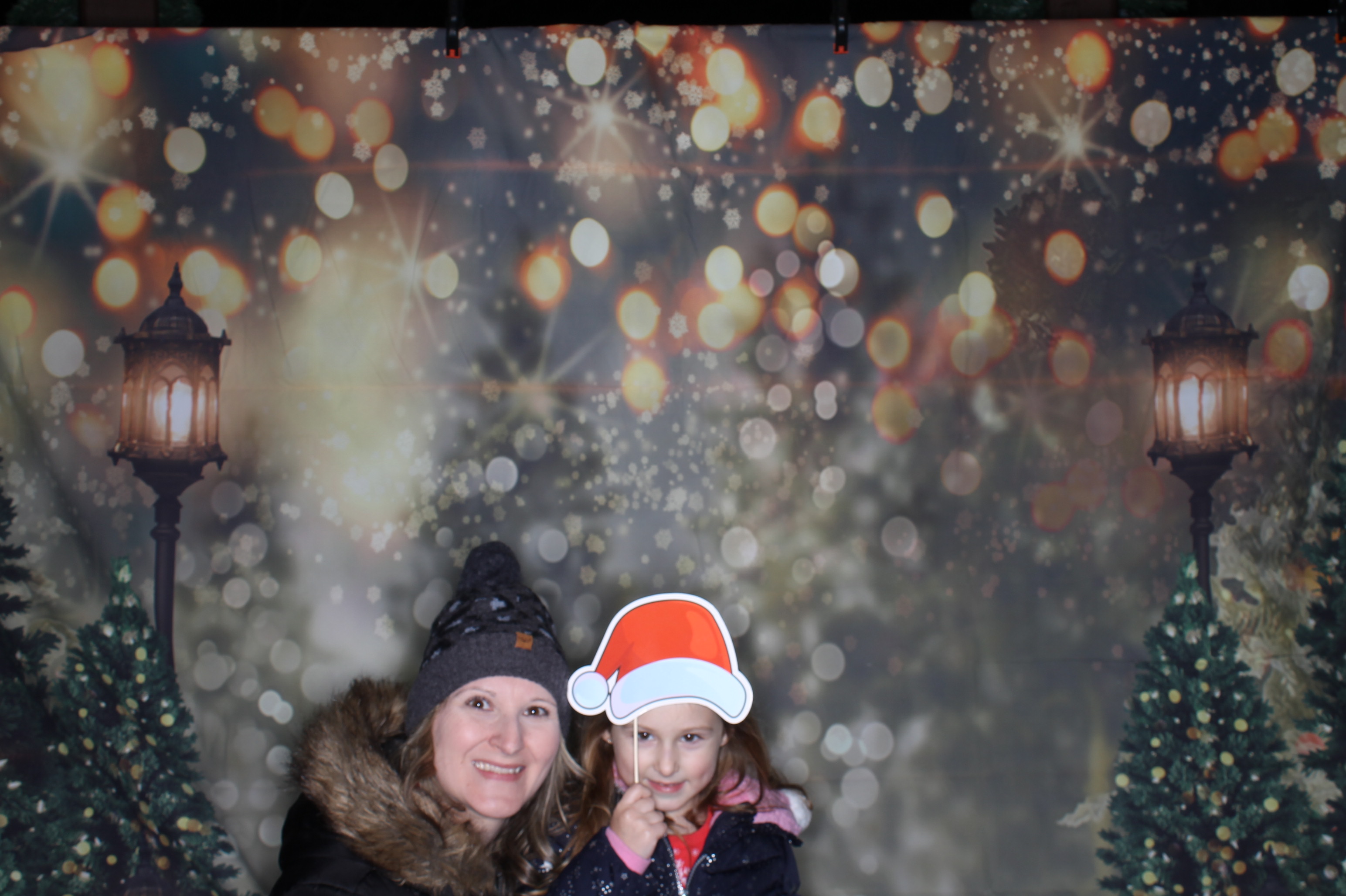 Newtown Winterfest | View more photos from the event at gallery.photoboothcincy.com/u/PhotoBoothCincy/Newtown-Winterfest