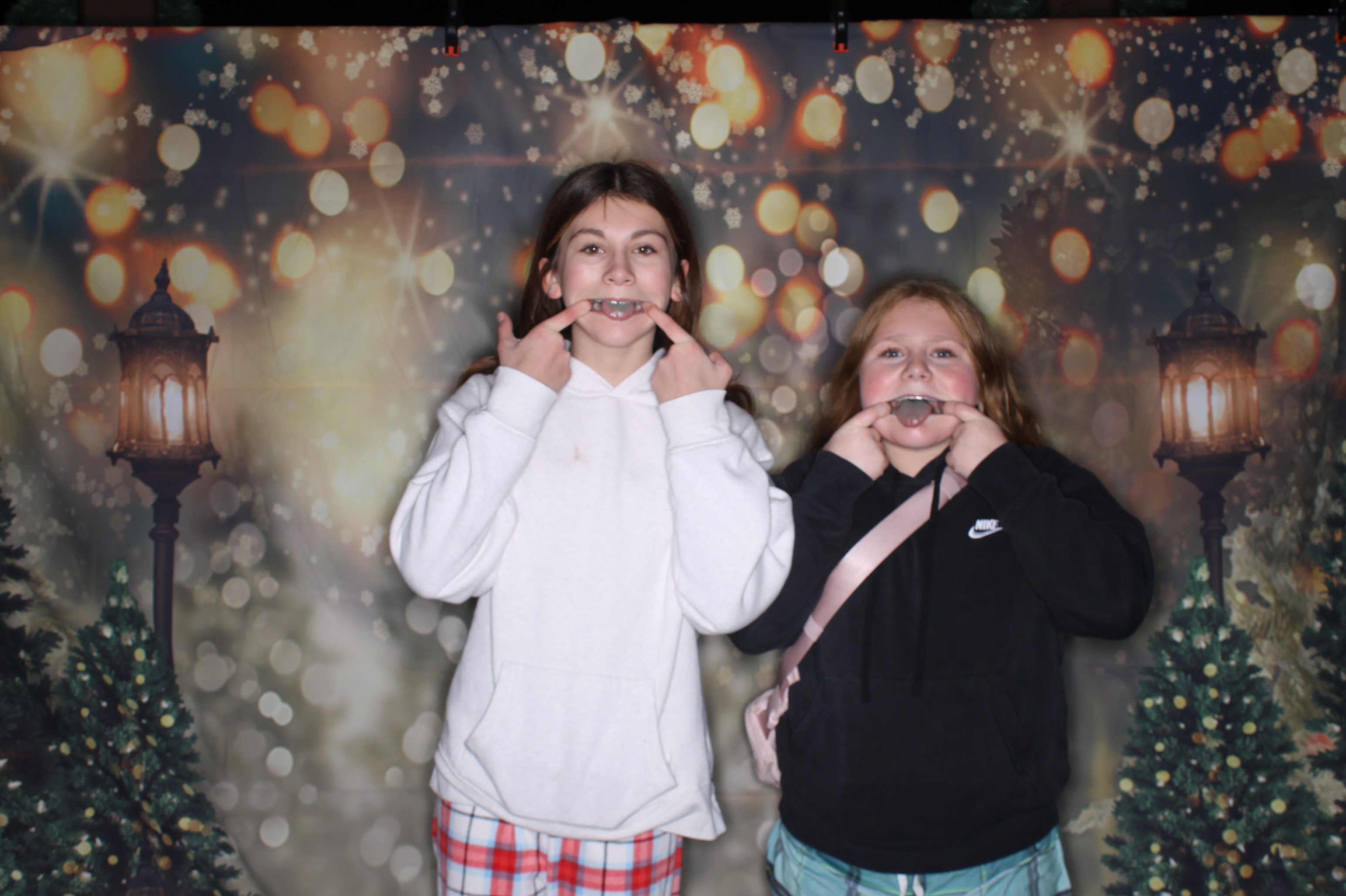 Newtown Winterfest | View more photos from the event at gallery.photoboothcincy.com/u/PhotoBoothCincy/Newtown-Winterfest