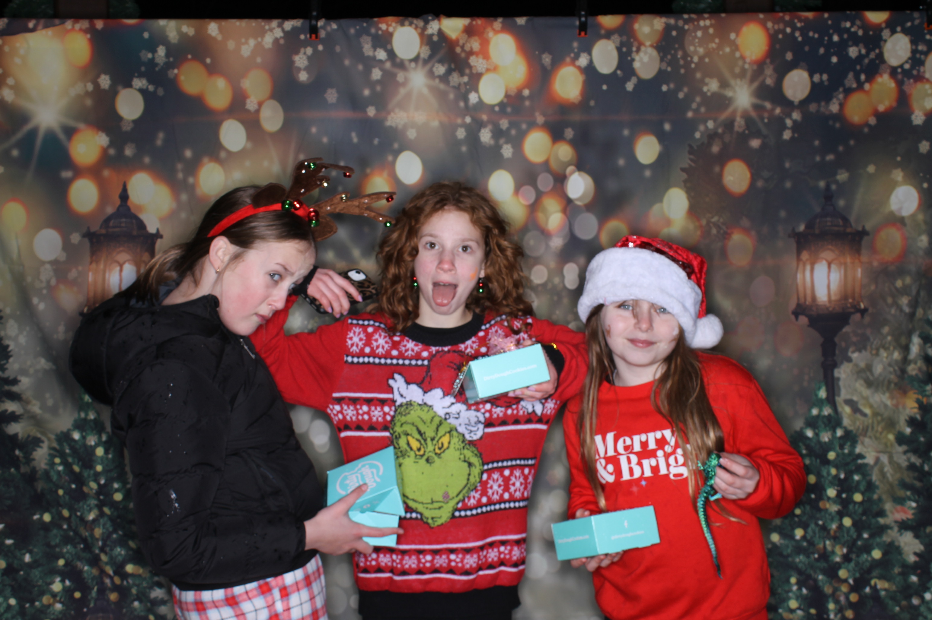 Newtown Winterfest | View more photos from the event at gallery.photoboothcincy.com/u/PhotoBoothCincy/Newtown-Winterfest