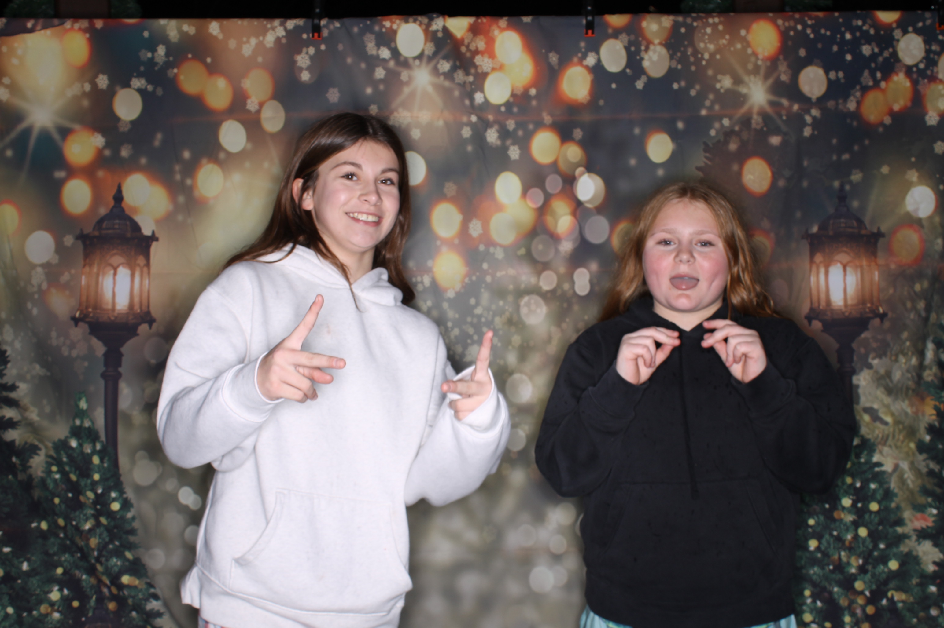 Newtown Winterfest | View more photos from the event at gallery.photoboothcincy.com/u/PhotoBoothCincy/Newtown-Winterfest