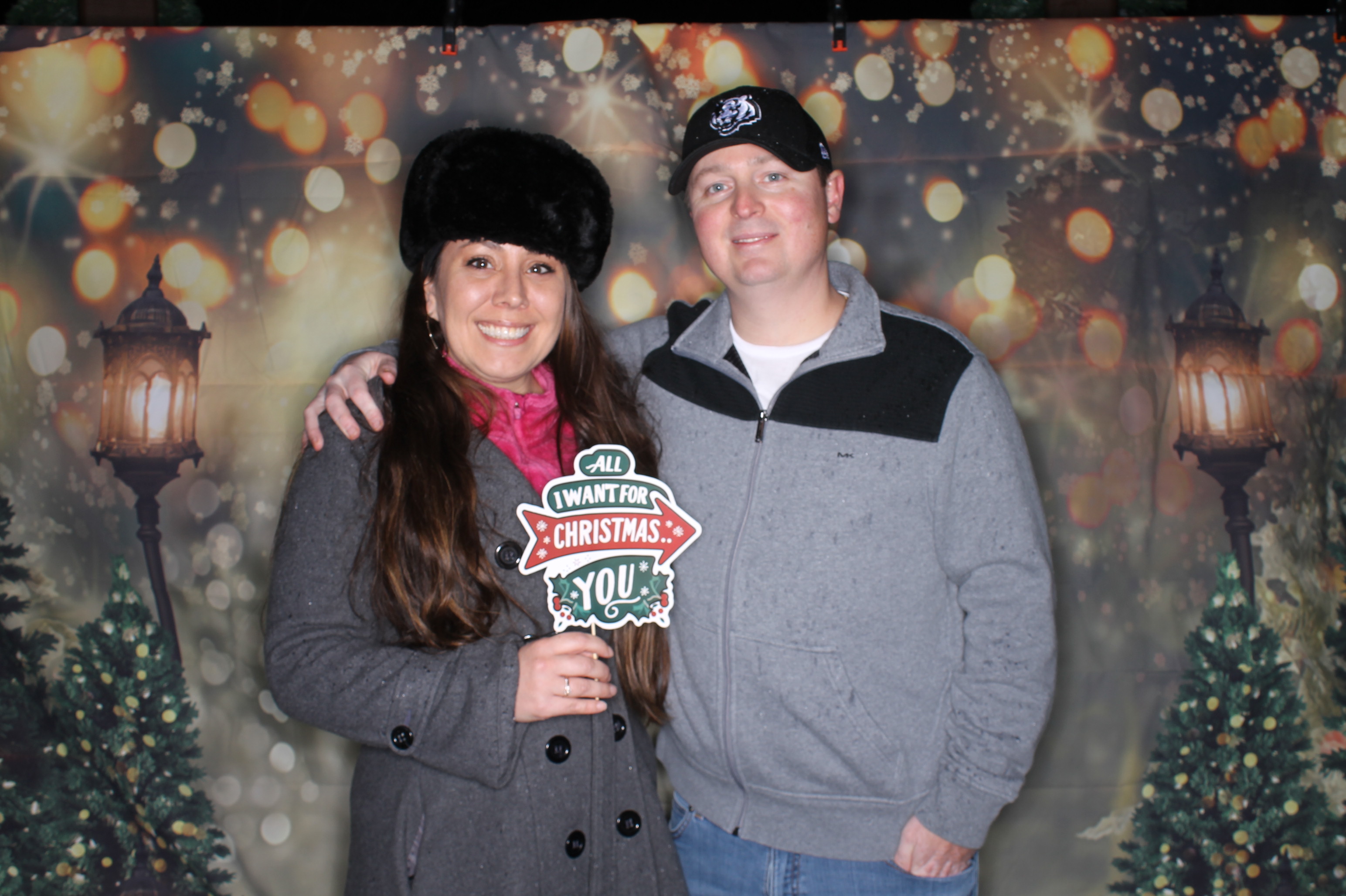 Newtown Winterfest | View more photos from the event at gallery.photoboothcincy.com/u/PhotoBoothCincy/Newtown-Winterfest