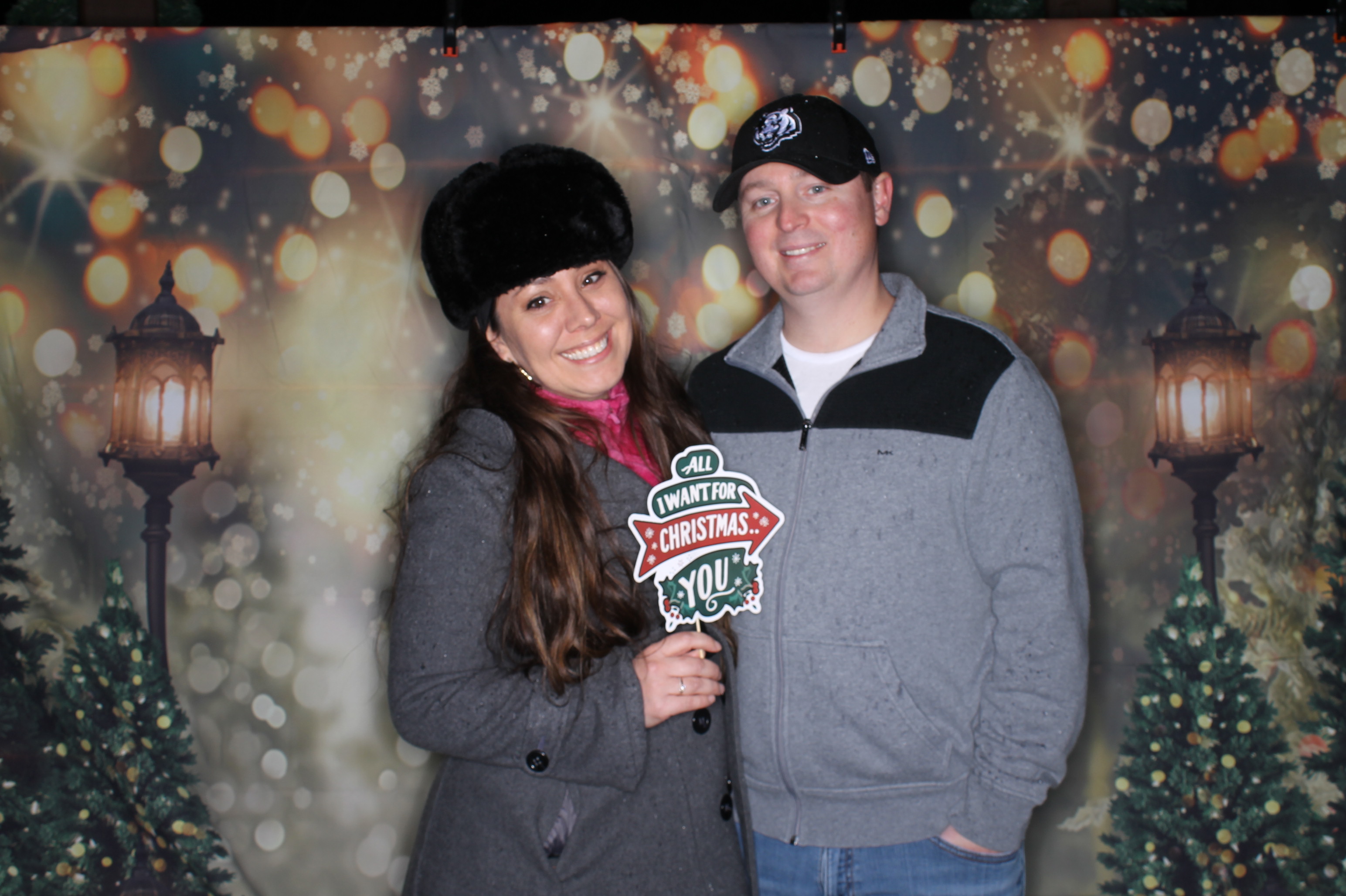Newtown Winterfest | View more photos from the event at gallery.photoboothcincy.com/u/PhotoBoothCincy/Newtown-Winterfest