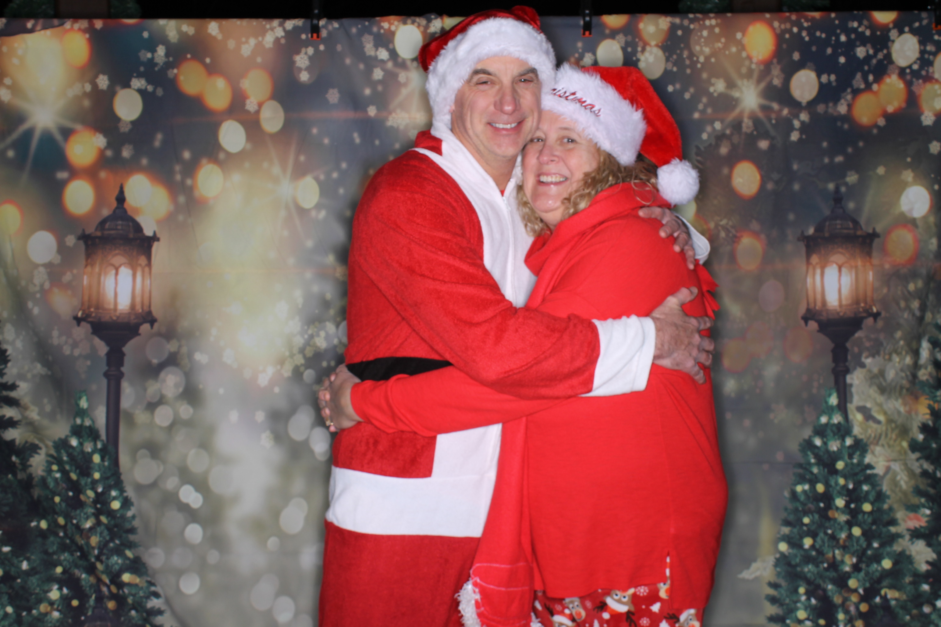 Newtown Winterfest | View more photos from the event at gallery.photoboothcincy.com/u/PhotoBoothCincy/Newtown-Winterfest