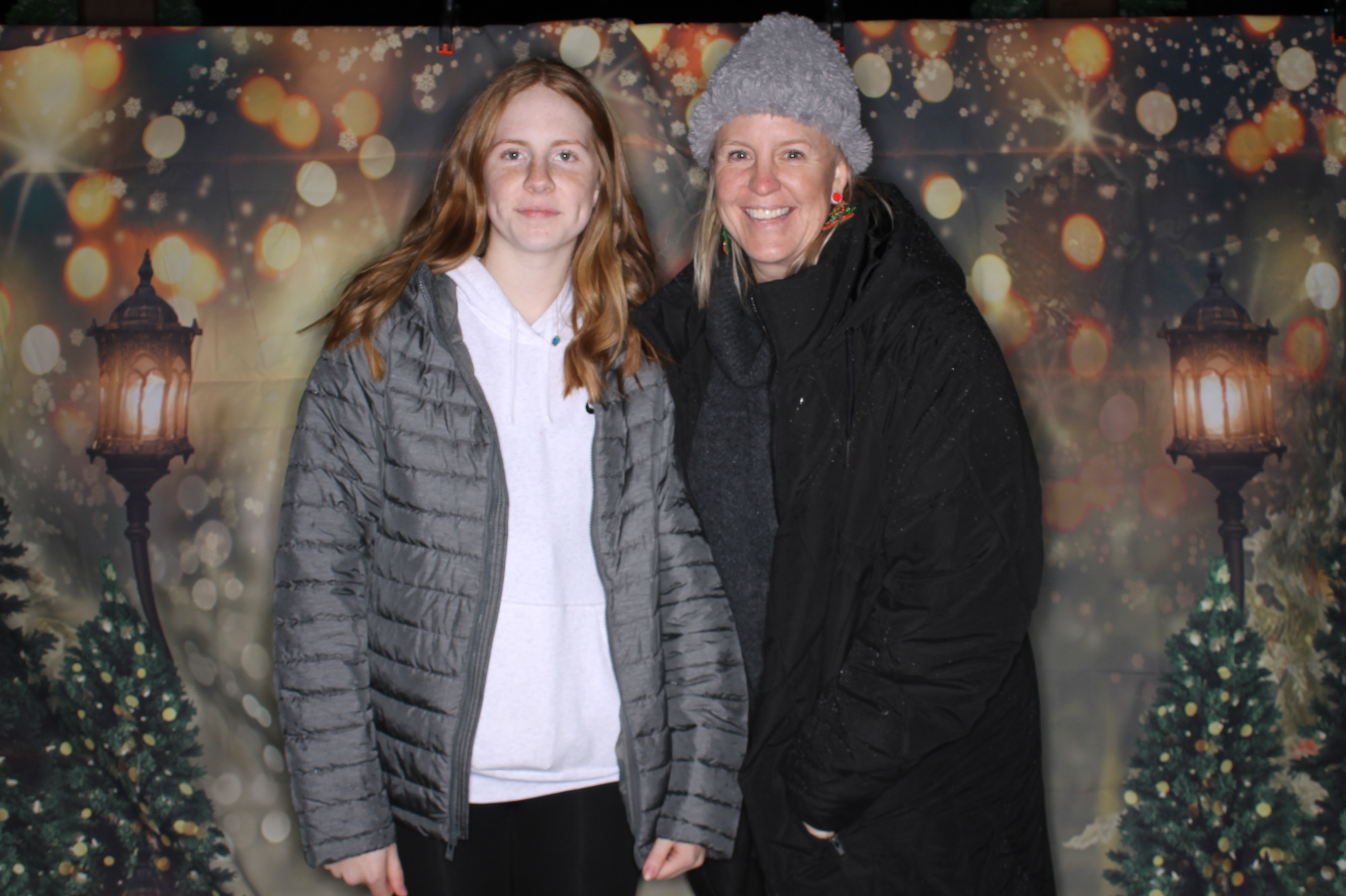 Newtown Winterfest | View more photos from the event at gallery.photoboothcincy.com/u/PhotoBoothCincy/Newtown-Winterfest