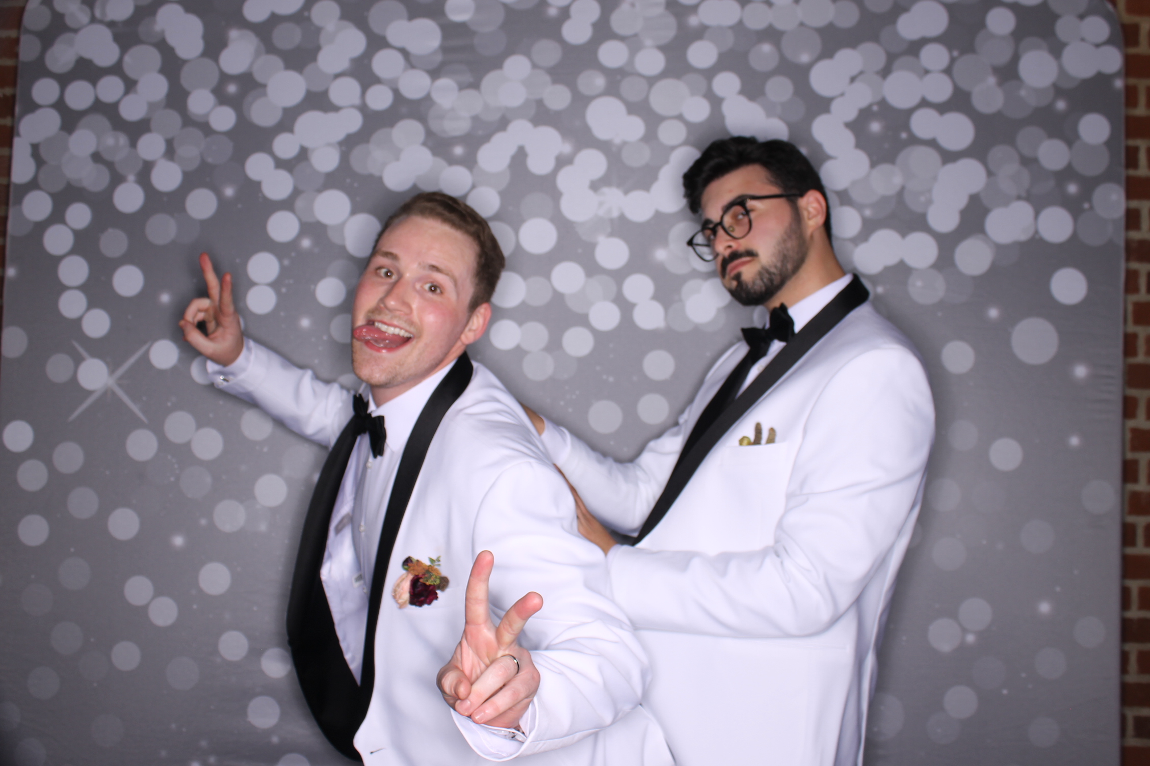 Noah & Noah  | View more photos from the event at gallery.photoboothcincy.com/u/PhotoBoothCincy/Noah-Noah