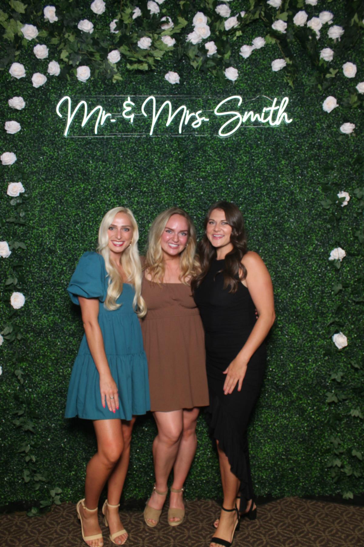 Paige & Nick | View more photos from the event at gallery.photoboothcincy.com/u/PhotoBoothCincy/Paige-Nick