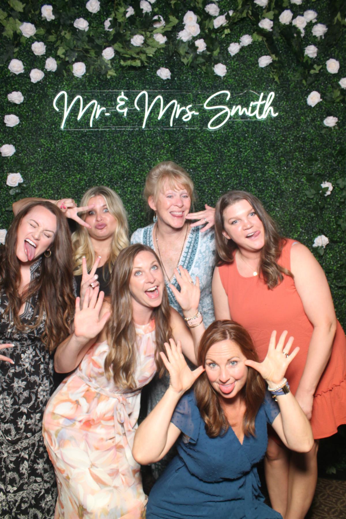 Paige & Nick | View more photos from the event at gallery.photoboothcincy.com/u/PhotoBoothCincy/Paige-Nick