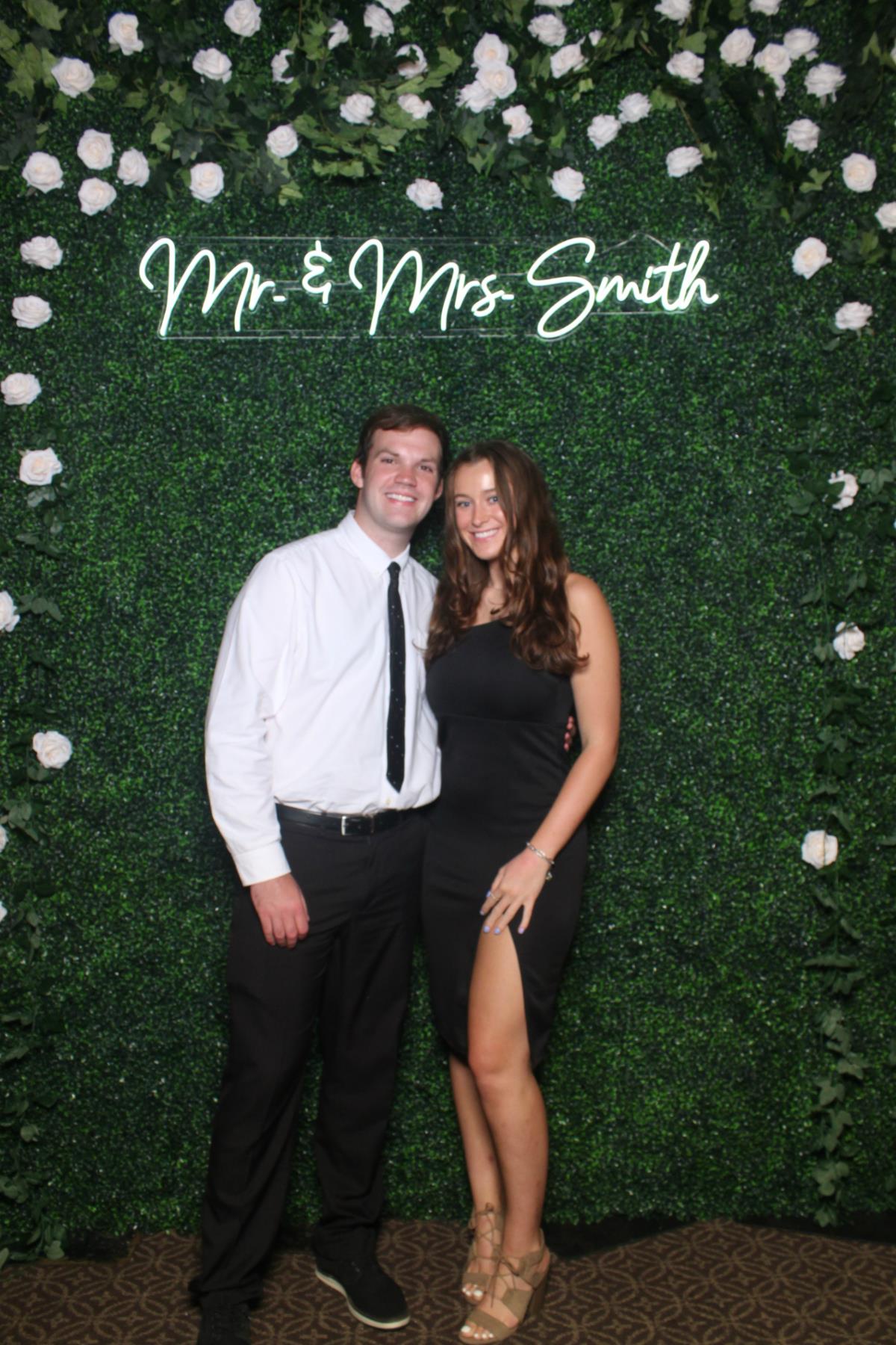 Paige & Nick | View more photos from the event at gallery.photoboothcincy.com/u/PhotoBoothCincy/Paige-Nick
