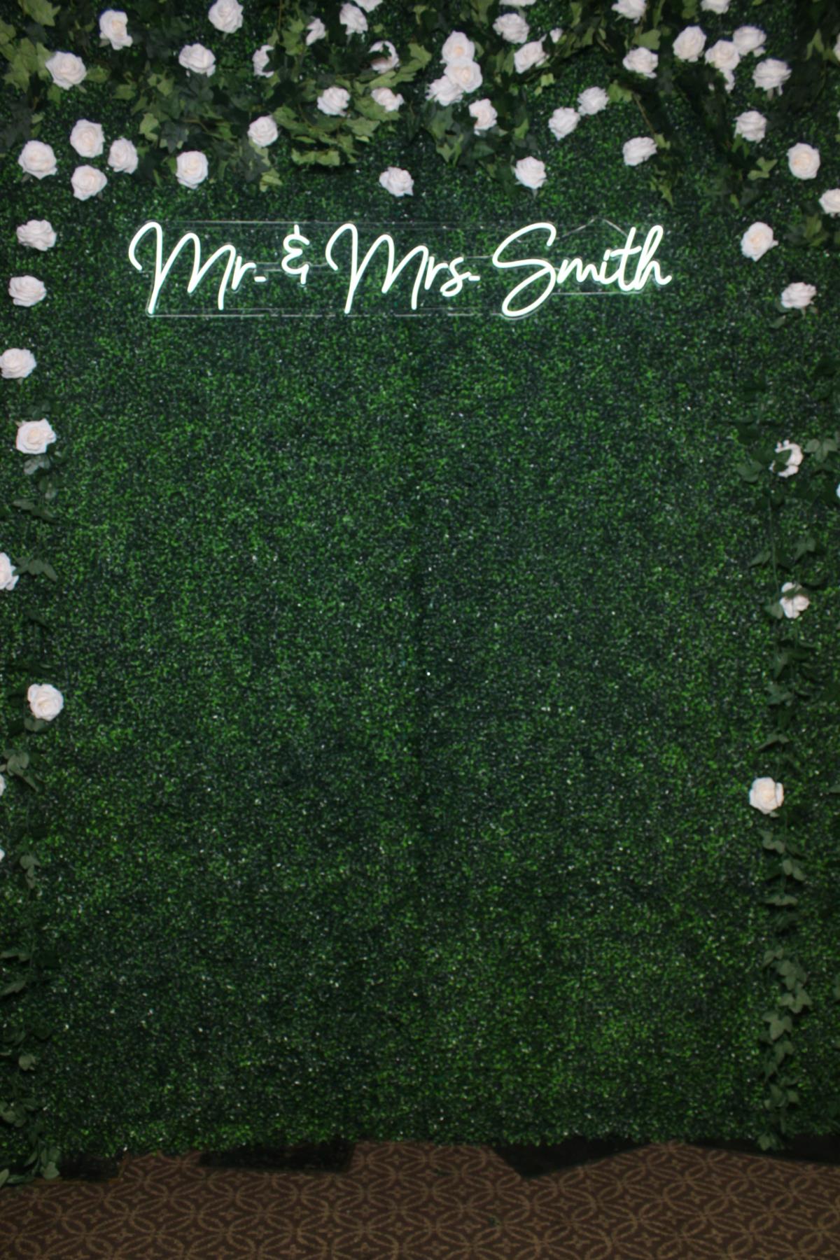 Paige & Nick | View more photos from the event at gallery.photoboothcincy.com/u/PhotoBoothCincy/Paige-Nick