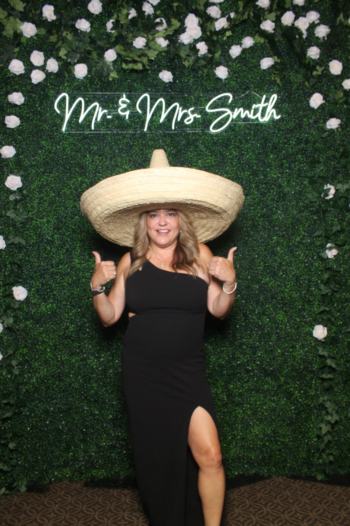 Paige & Nick | View more photos from the event at gallery.photoboothcincy.com/u/PhotoBoothCincy/Paige-Nick