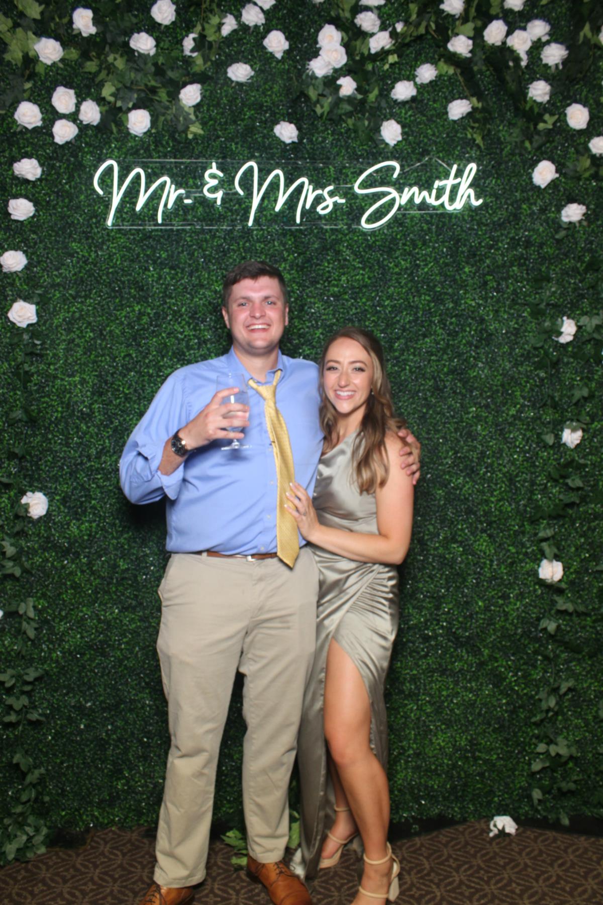Paige & Nick | View more photos from the event at gallery.photoboothcincy.com/u/PhotoBoothCincy/Paige-Nick