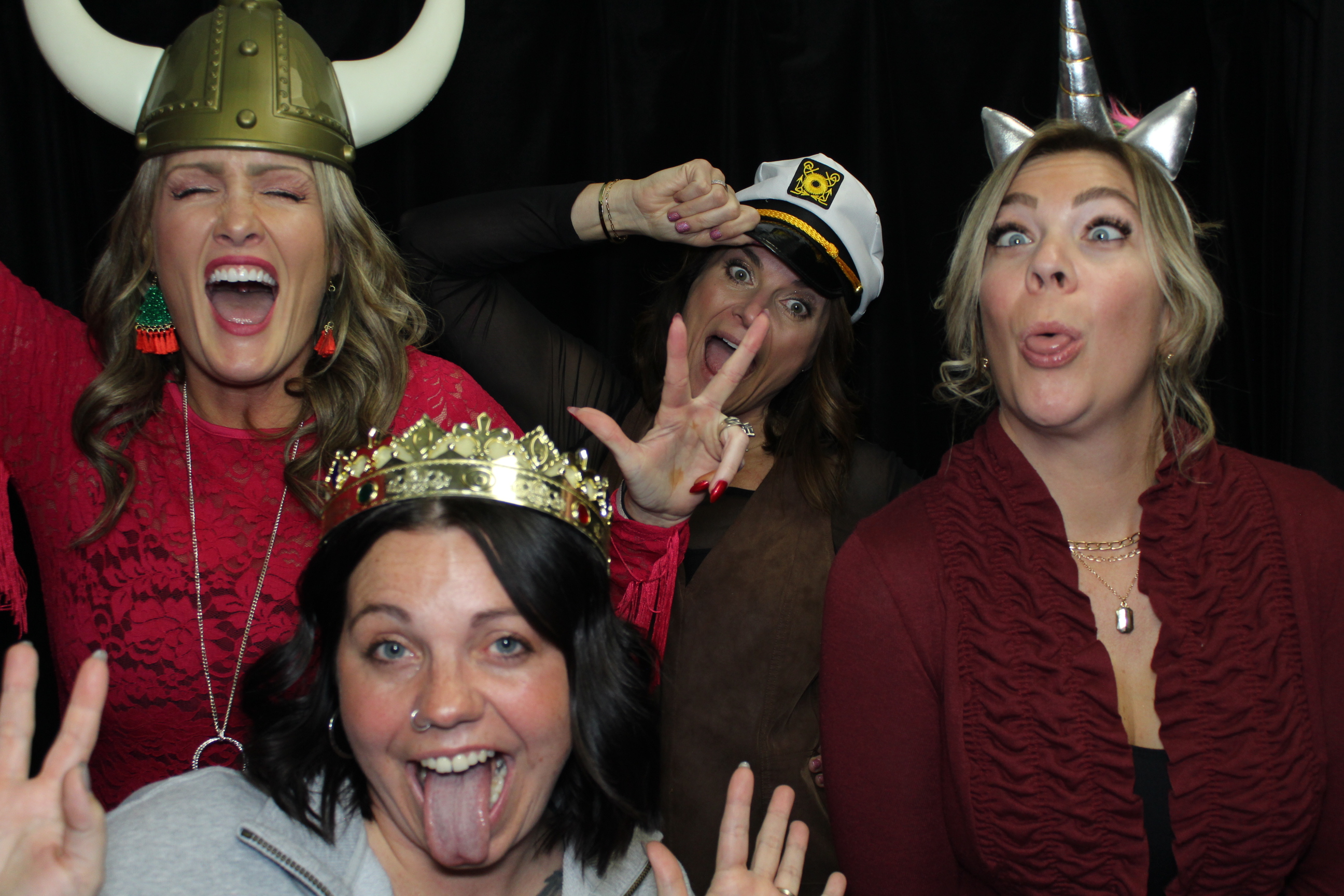 R.B. Jergens Contractors Holiday Party | View more photos from the event at gallery.photoboothcincy.com/u/PhotoBoothCincy/RB-Jergens-Contractors-Holiday-Party