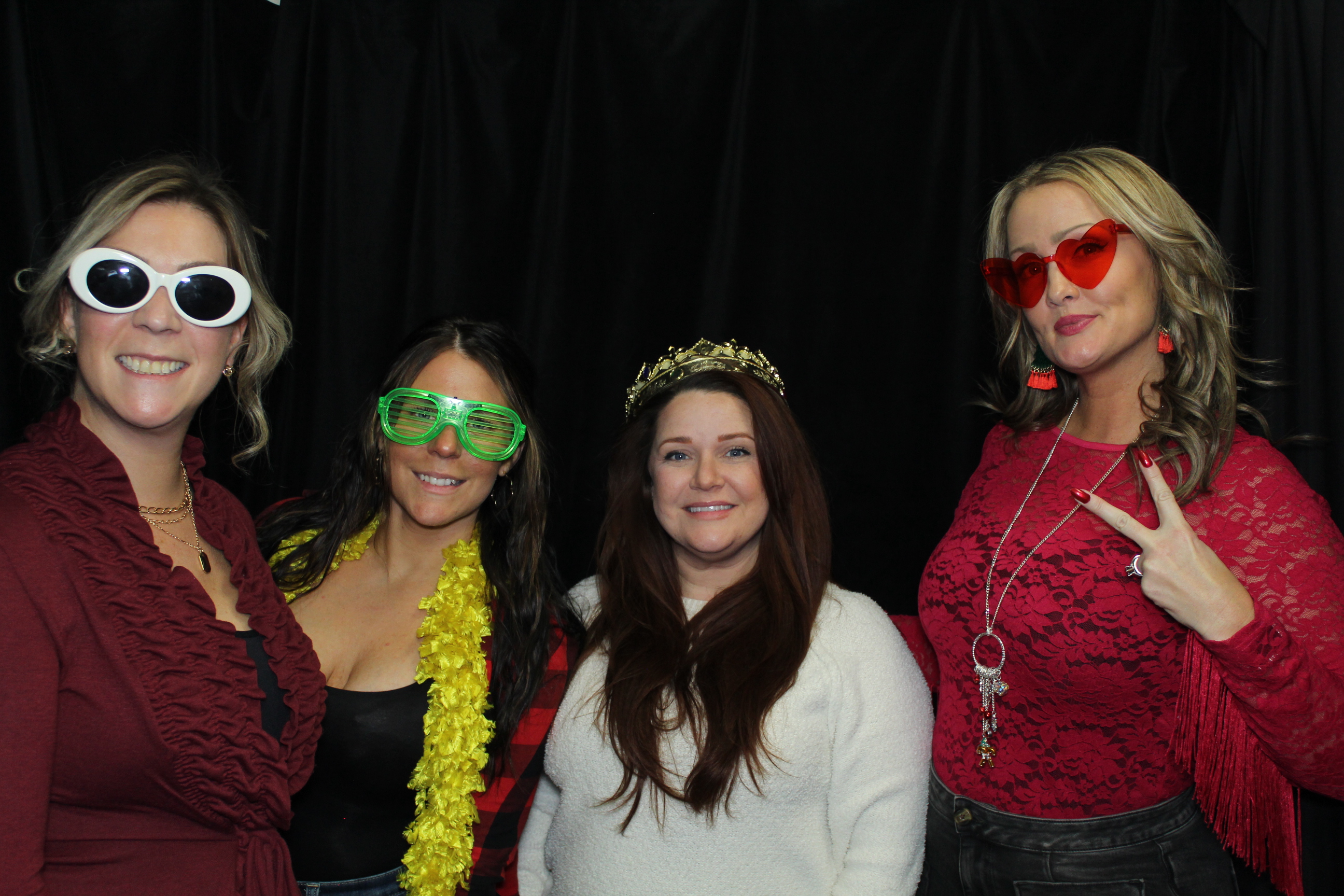 R.B. Jergens Contractors Holiday Party | View more photos from the event at gallery.photoboothcincy.com/u/PhotoBoothCincy/RB-Jergens-Contractors-Holiday-Party