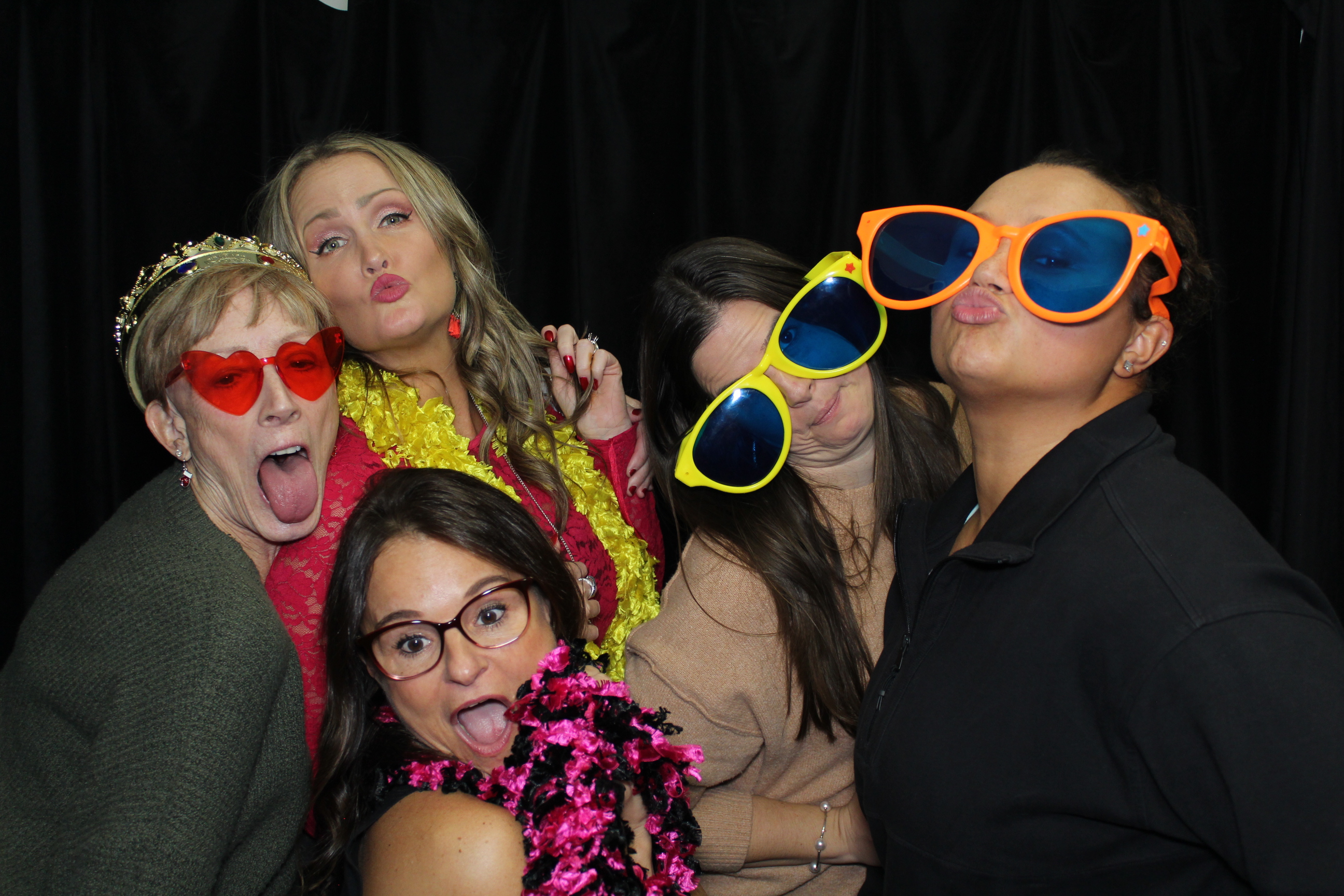 R.B. Jergens Contractors Holiday Party | View more photos from the event at gallery.photoboothcincy.com/u/PhotoBoothCincy/RB-Jergens-Contractors-Holiday-Party