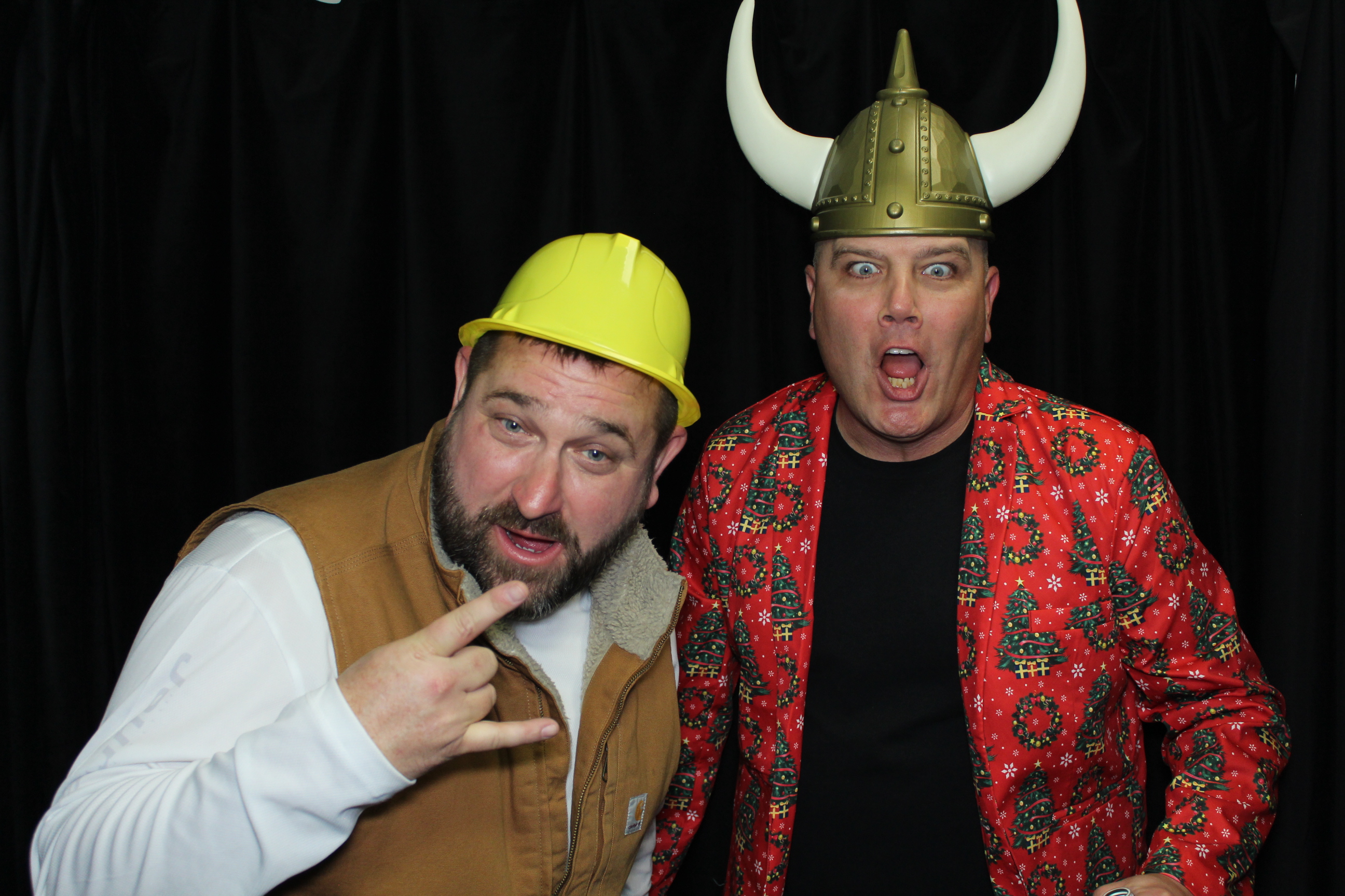 R.B. Jergens Contractors Holiday Party | View more photos from the event at gallery.photoboothcincy.com/u/PhotoBoothCincy/RB-Jergens-Contractors-Holiday-Party