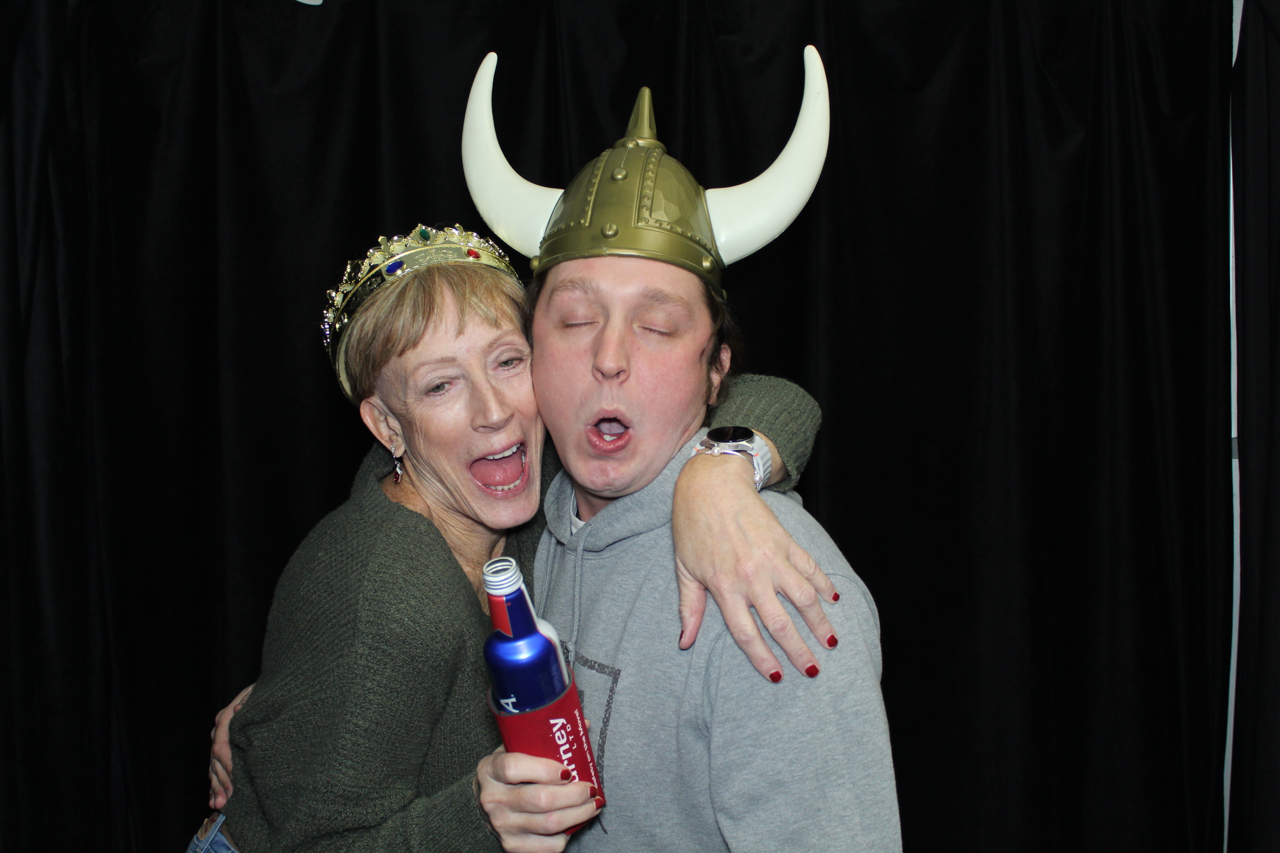 R.B. Jergens Contractors Holiday Party | View more photos from the event at gallery.photoboothcincy.com/u/PhotoBoothCincy/RB-Jergens-Contractors-Holiday-Party