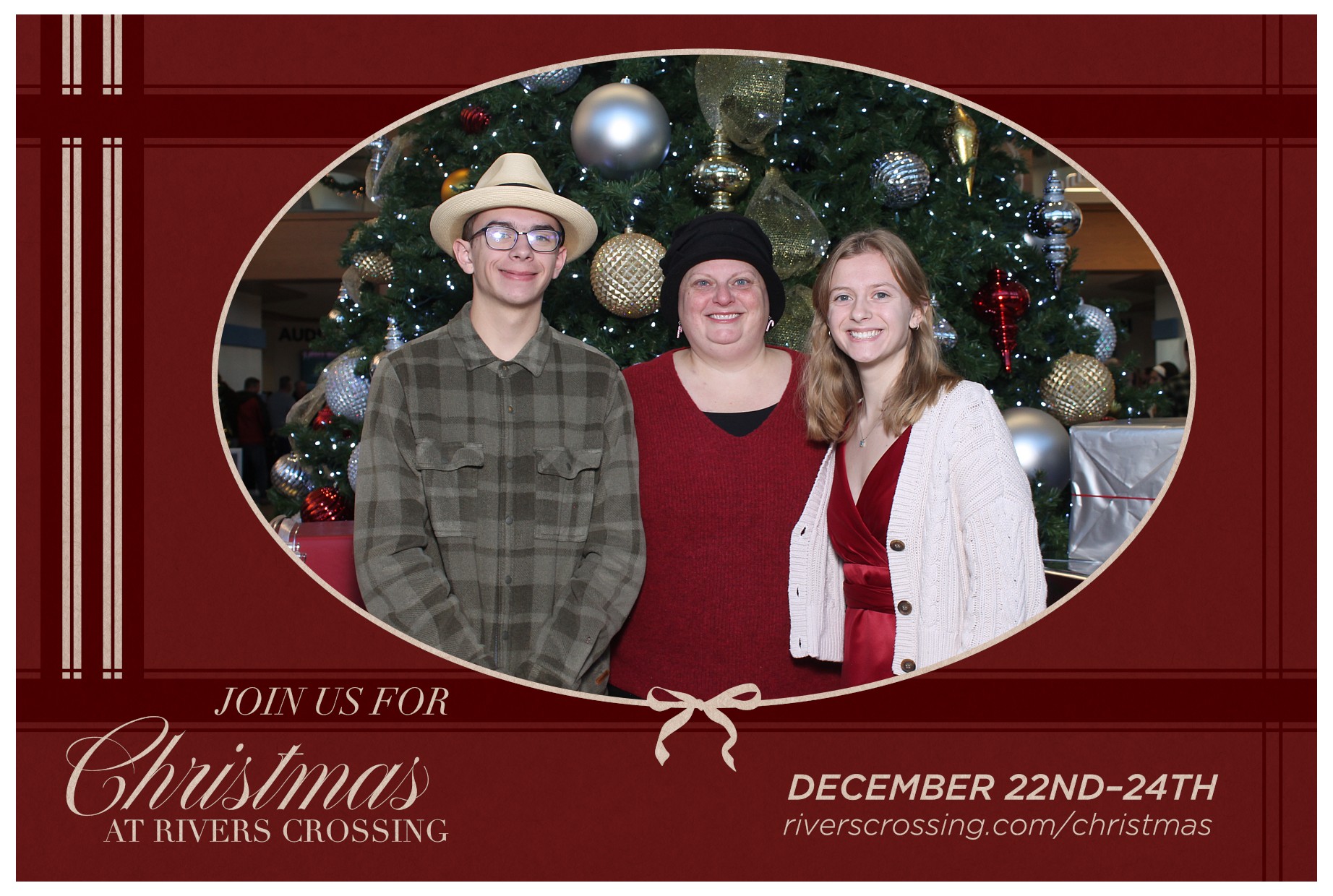 Rivers Crossing Christmas Invite | View more photos from the event at gallery.photoboothcincy.com/u/PhotoBoothCincy/Rivers-Crossing-Christmas-Invite