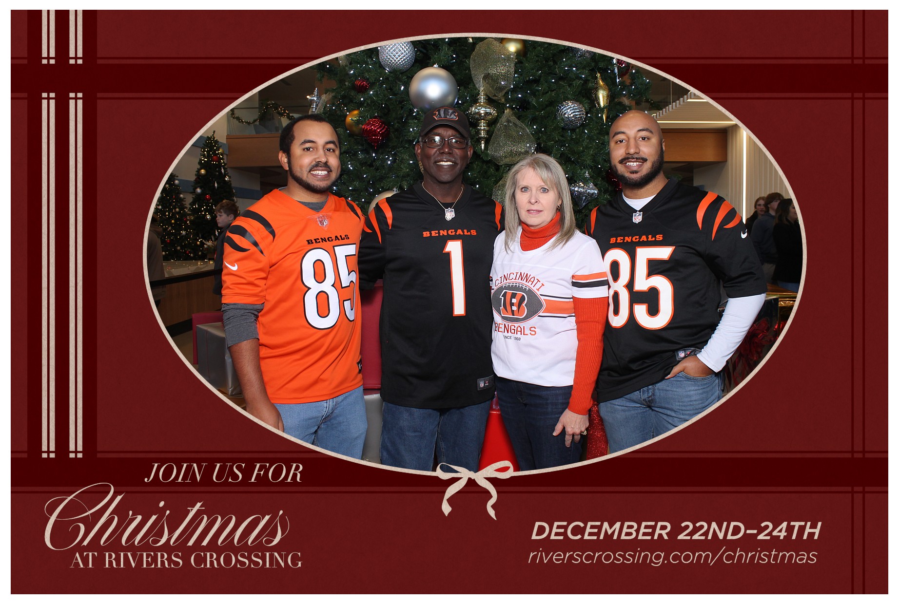 Rivers Crossing Christmas Invite | View more photos from the event at gallery.photoboothcincy.com/u/PhotoBoothCincy/Rivers-Crossing-Christmas-Invite