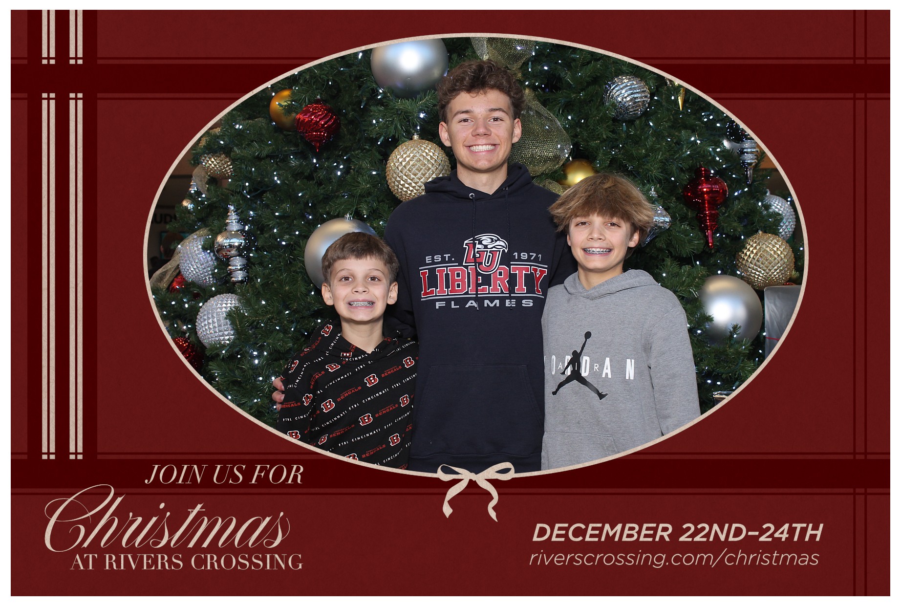 Rivers Crossing Christmas Invite | View more photos from the event at gallery.photoboothcincy.com/u/PhotoBoothCincy/Rivers-Crossing-Christmas-Invite