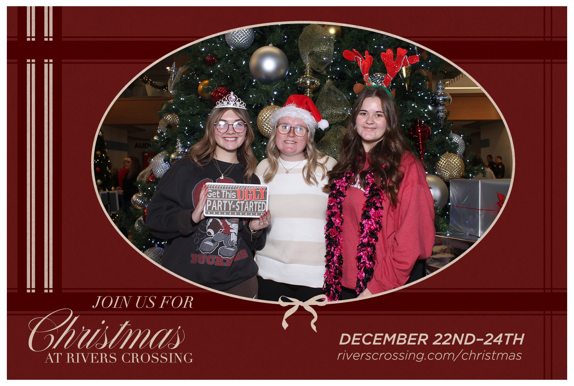 Rivers Crossing Christmas Invite | View more photos from the event at gallery.photoboothcincy.com/u/PhotoBoothCincy/Rivers-Crossing-Christmas-Invite