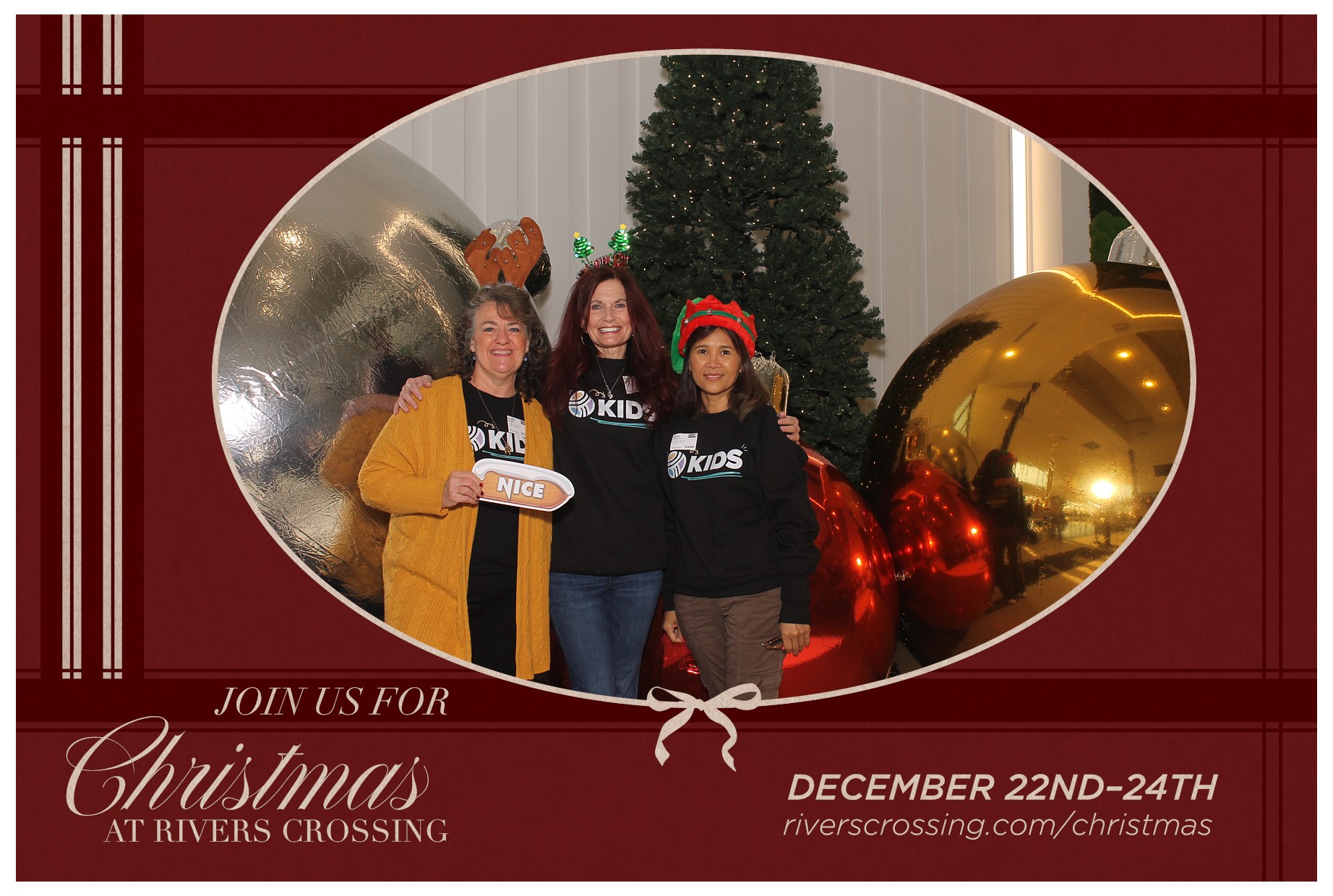 Rivers Crossing Christmas Invite | View more photos from the event at gallery.photoboothcincy.com/u/PhotoBoothCincy/Rivers-Crossing-Christmas-Invite