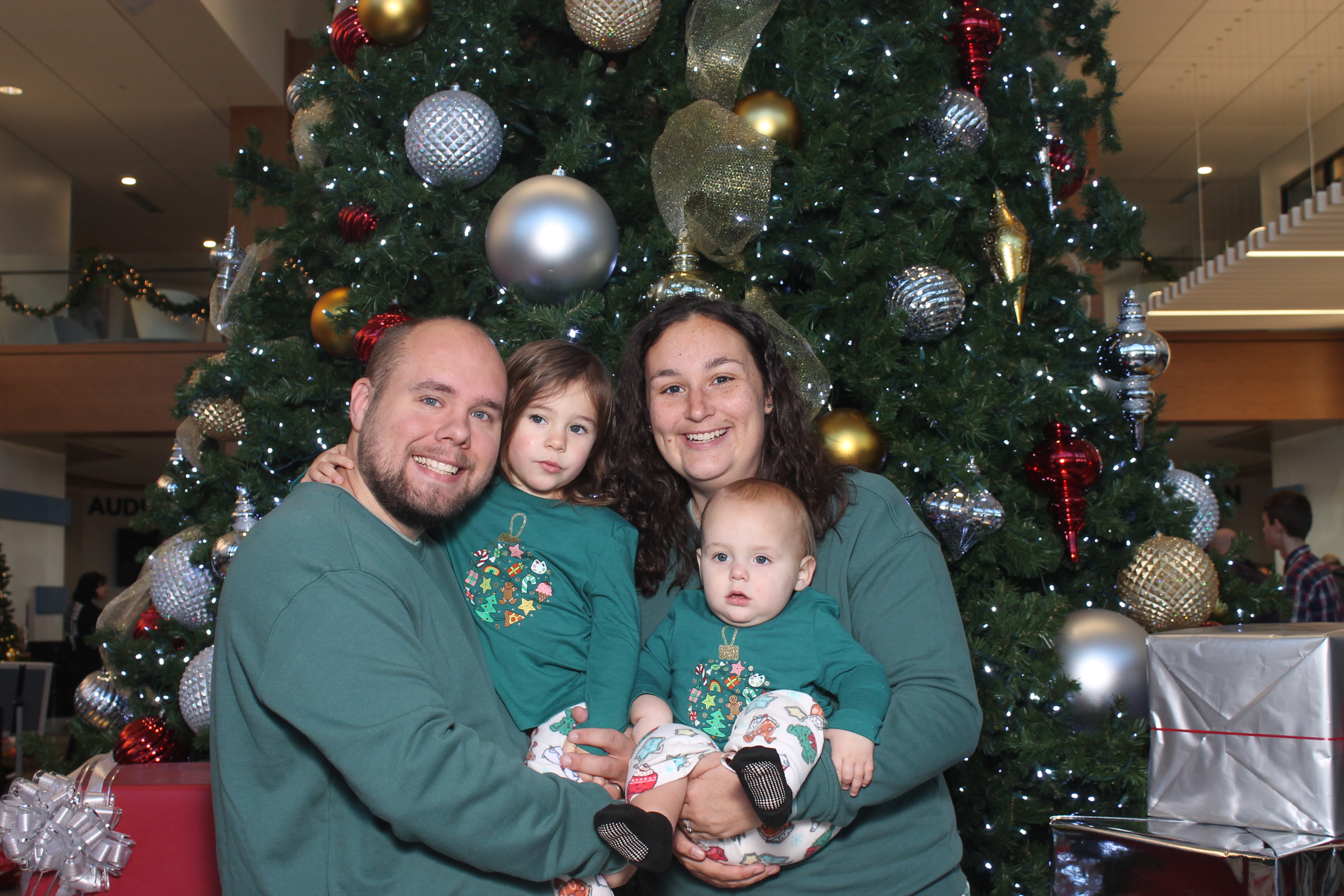 Rivers Crossing Christmas Invite | View more photos from the event at gallery.photoboothcincy.com/u/PhotoBoothCincy/Rivers-Crossing-Christmas-Invite