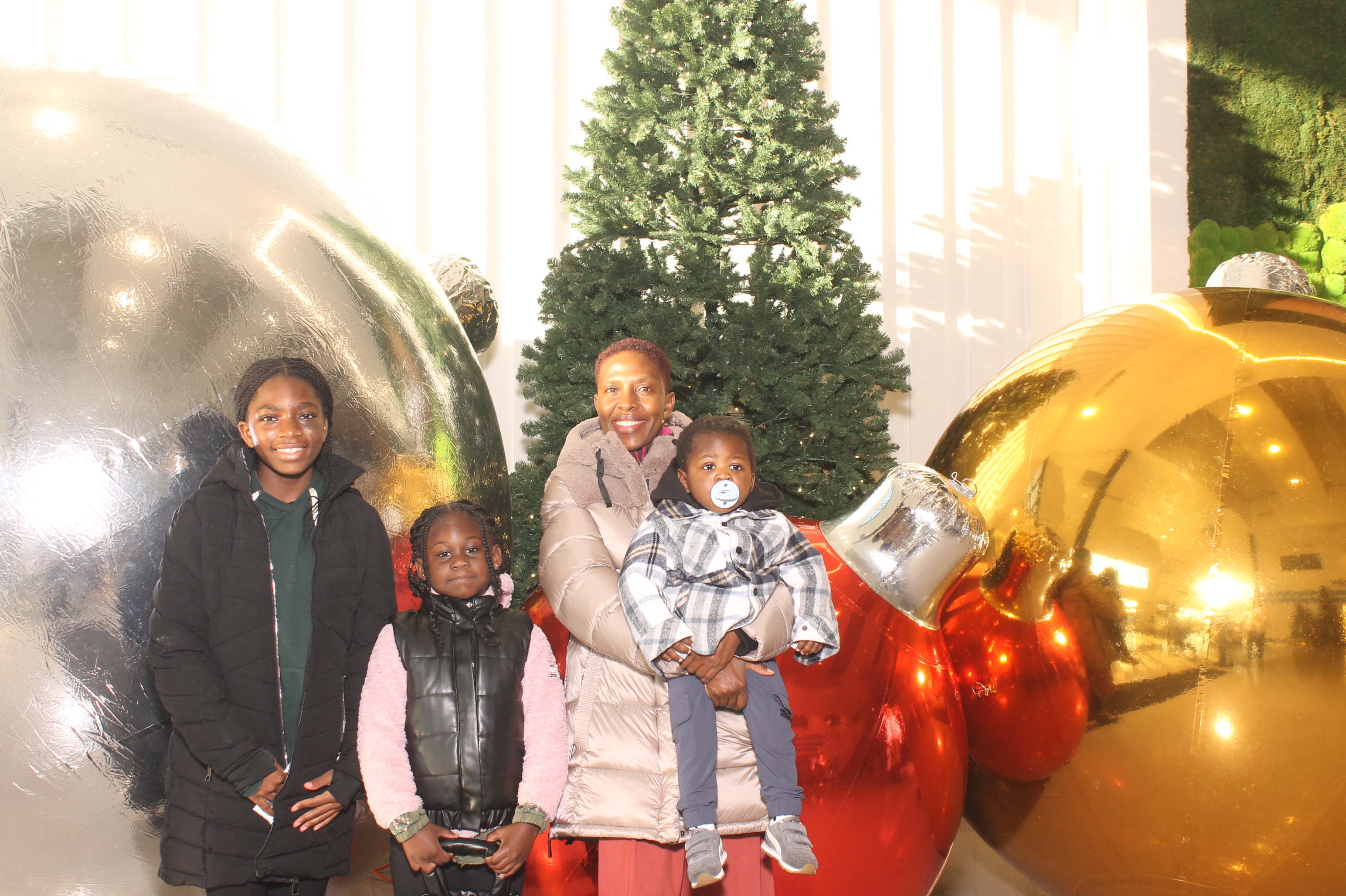 Rivers Crossing Christmas Invite | View more photos from the event at gallery.photoboothcincy.com/u/PhotoBoothCincy/Rivers-Crossing-Christmas-Invite