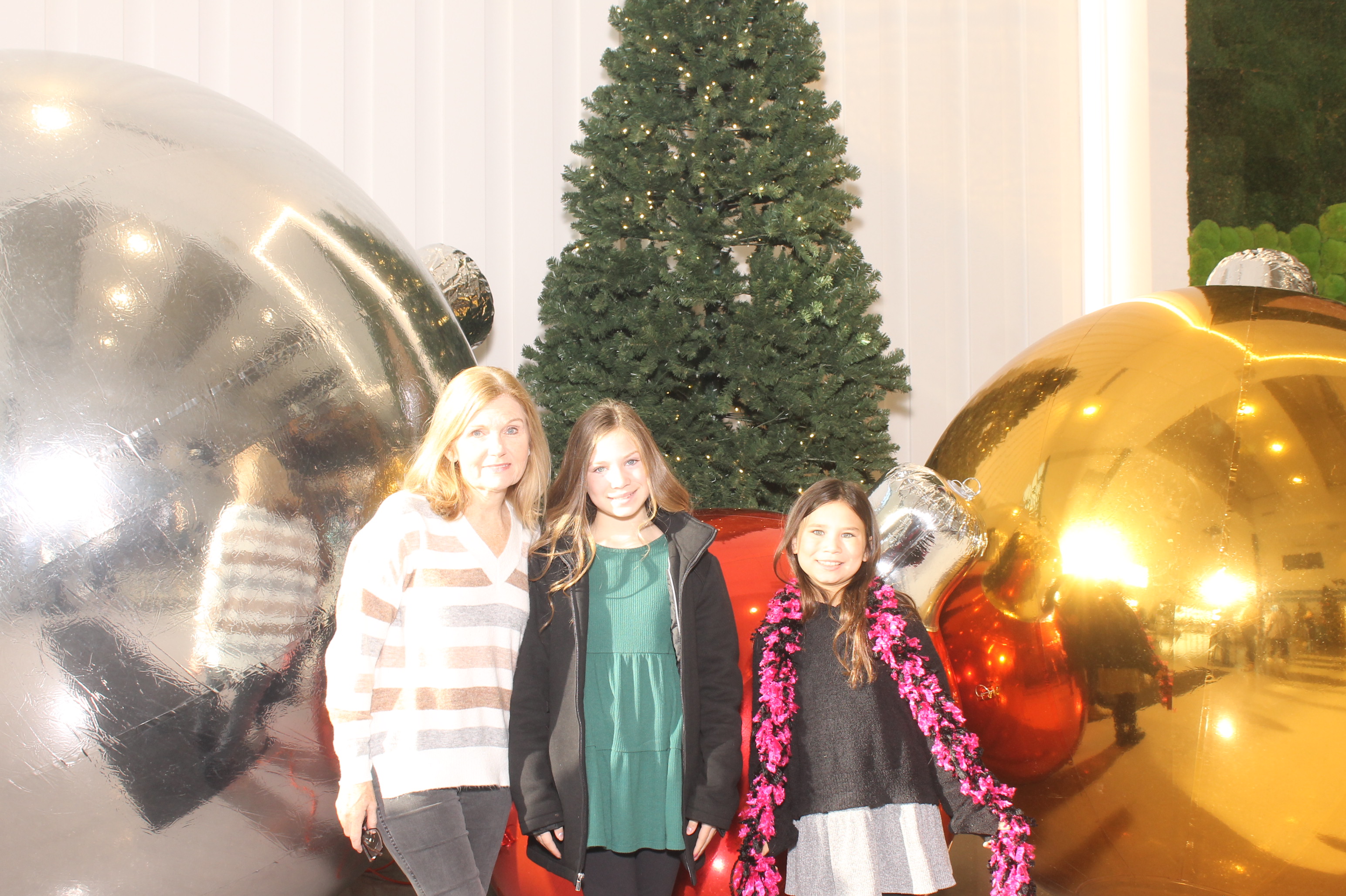 Rivers Crossing Christmas Invite | View more photos from the event at gallery.photoboothcincy.com/u/PhotoBoothCincy/Rivers-Crossing-Christmas-Invite