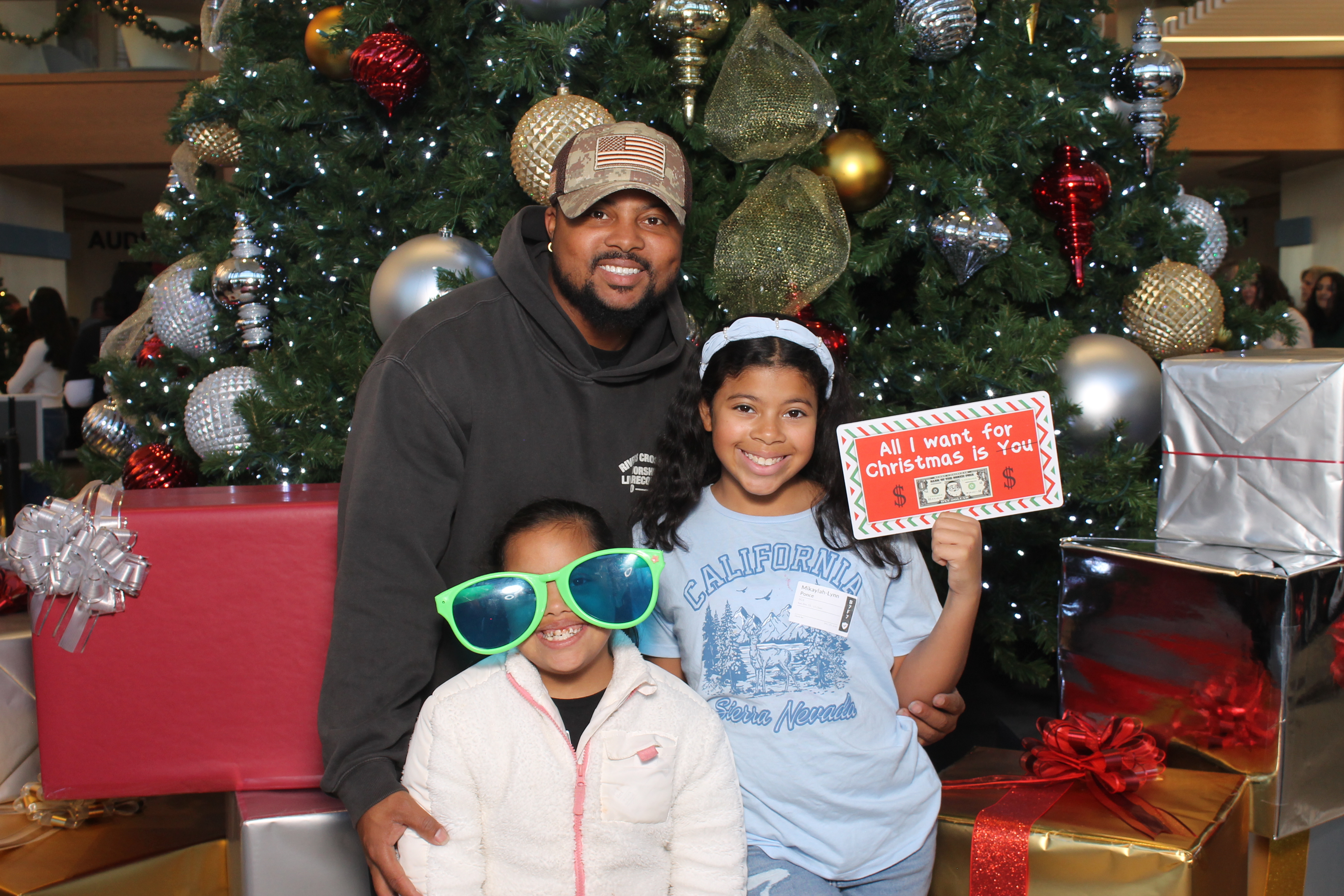 Rivers Crossing Christmas Invite | View more photos from the event at gallery.photoboothcincy.com/u/PhotoBoothCincy/Rivers-Crossing-Christmas-Invite