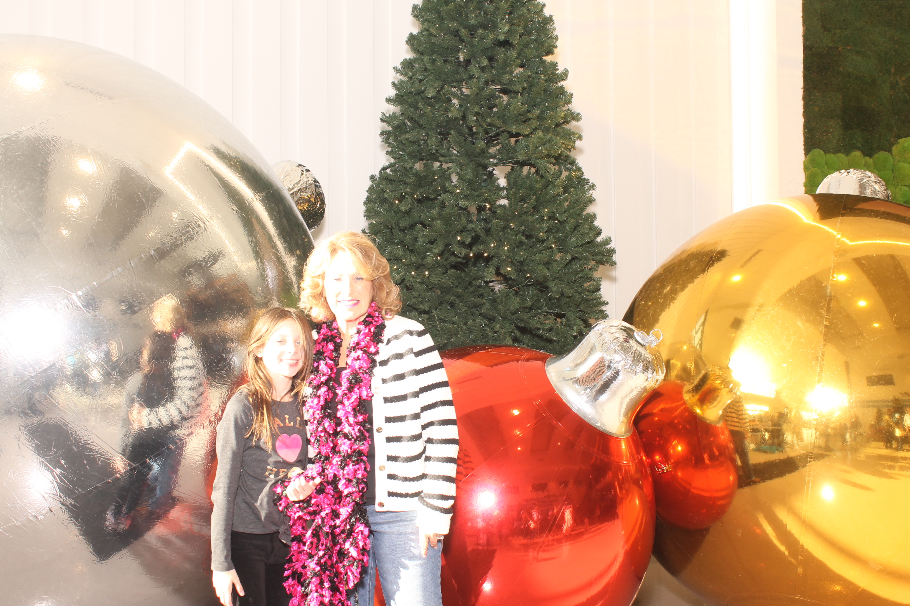 Rivers Crossing Christmas Invite | View more photos from the event at gallery.photoboothcincy.com/u/PhotoBoothCincy/Rivers-Crossing-Christmas-Invite