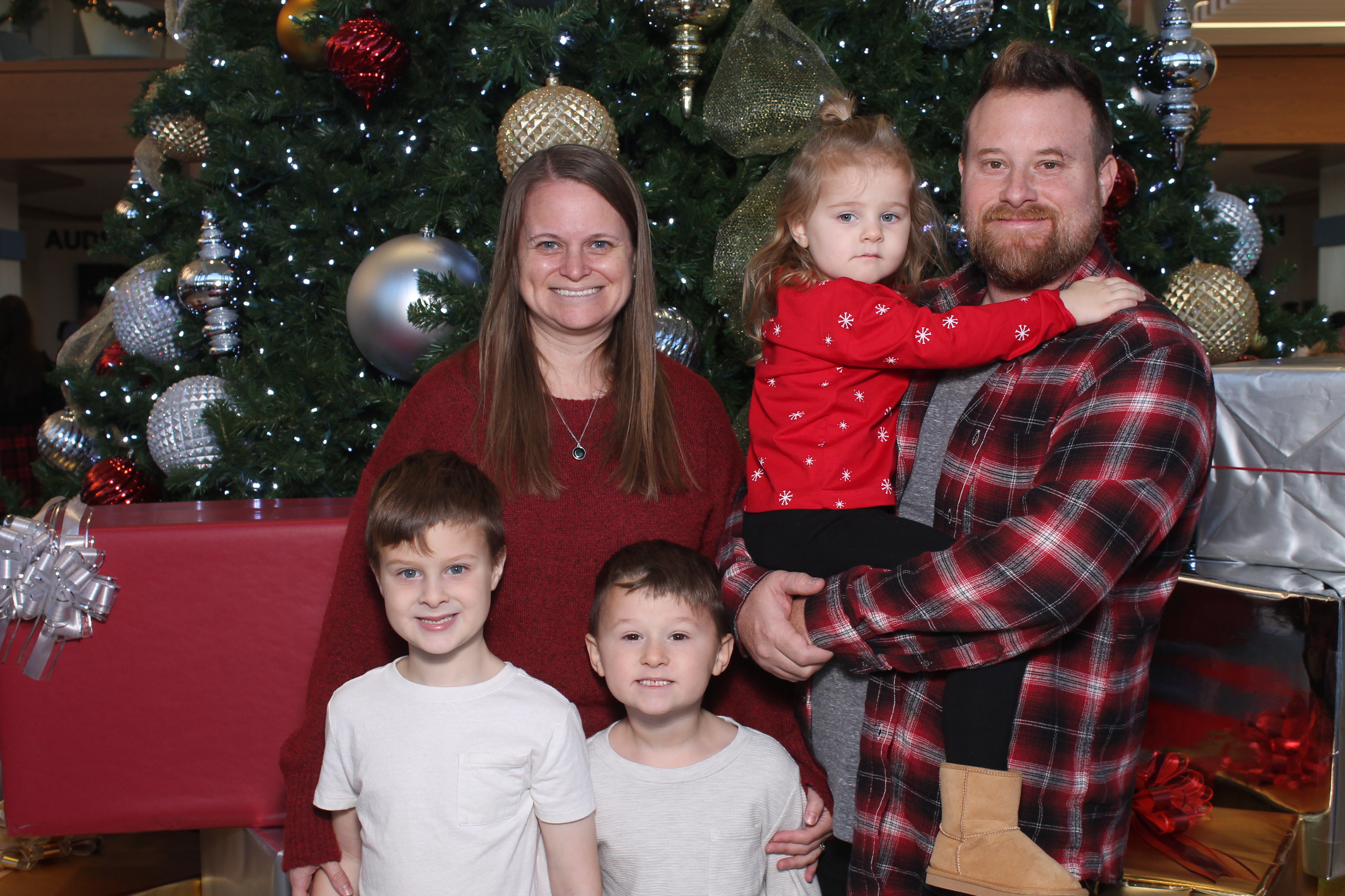 Rivers Crossing Christmas Invite | View more photos from the event at gallery.photoboothcincy.com/u/PhotoBoothCincy/Rivers-Crossing-Christmas-Invite