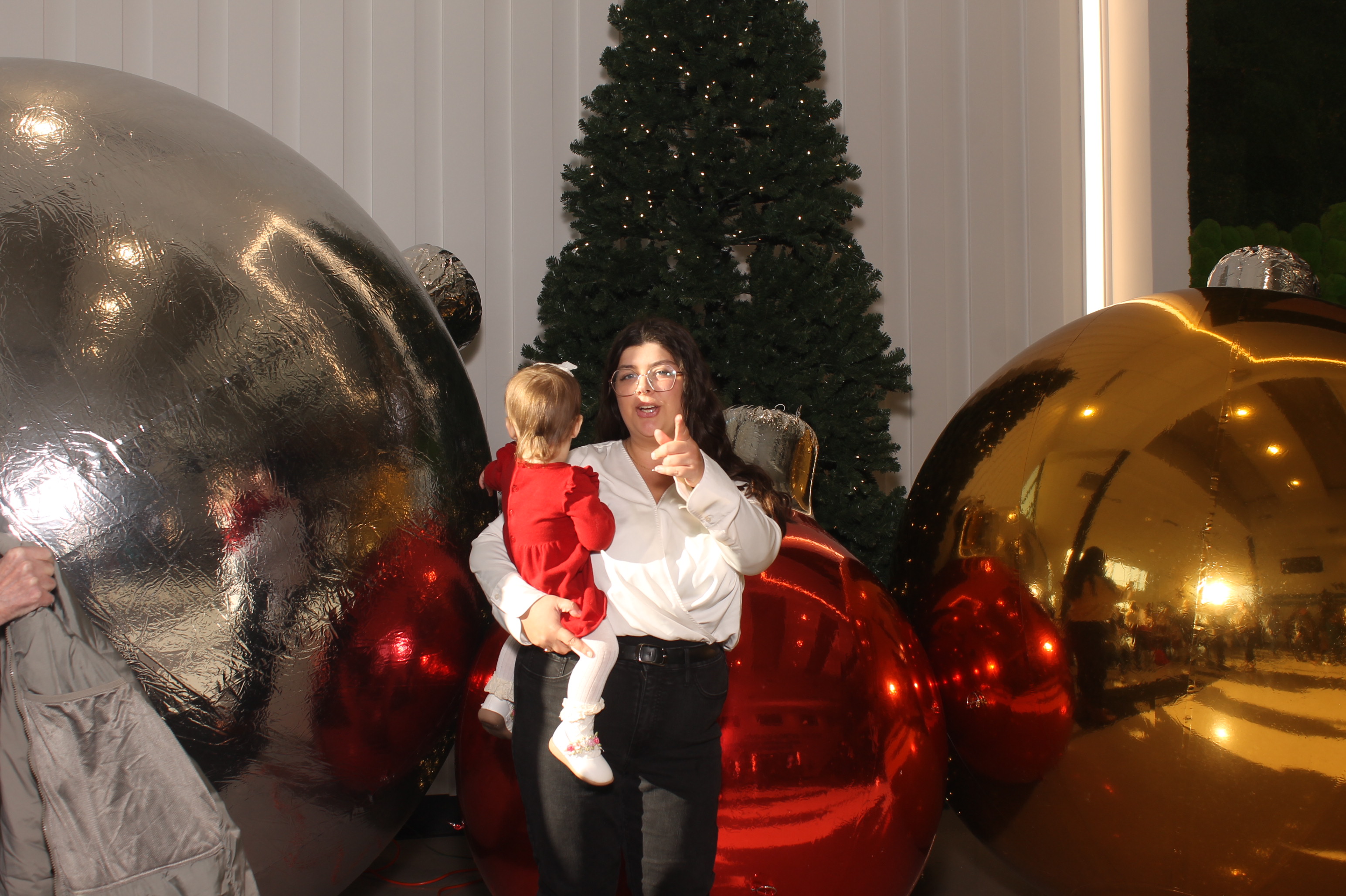 Rivers Crossing Christmas Invite | View more photos from the event at gallery.photoboothcincy.com/u/PhotoBoothCincy/Rivers-Crossing-Christmas-Invite