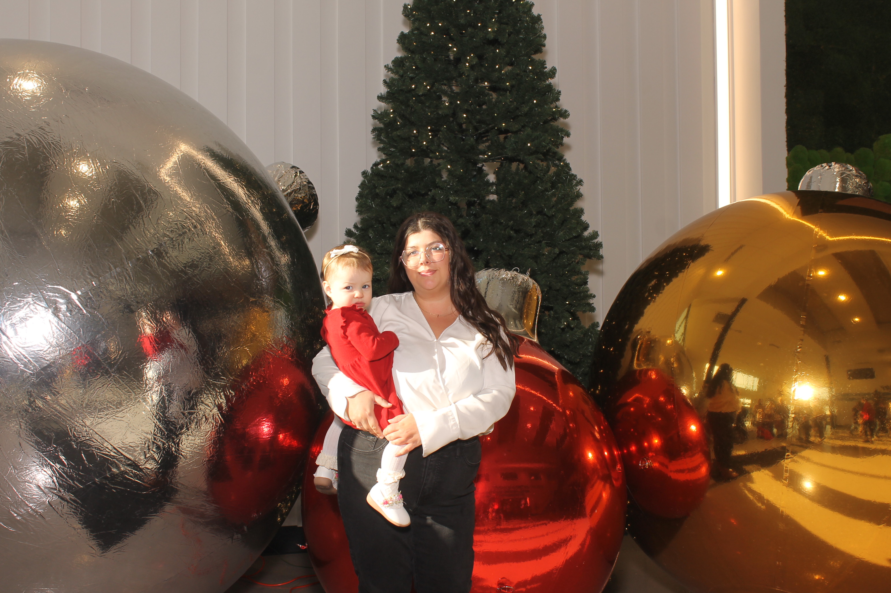 Rivers Crossing Christmas Invite | View more photos from the event at gallery.photoboothcincy.com/u/PhotoBoothCincy/Rivers-Crossing-Christmas-Invite