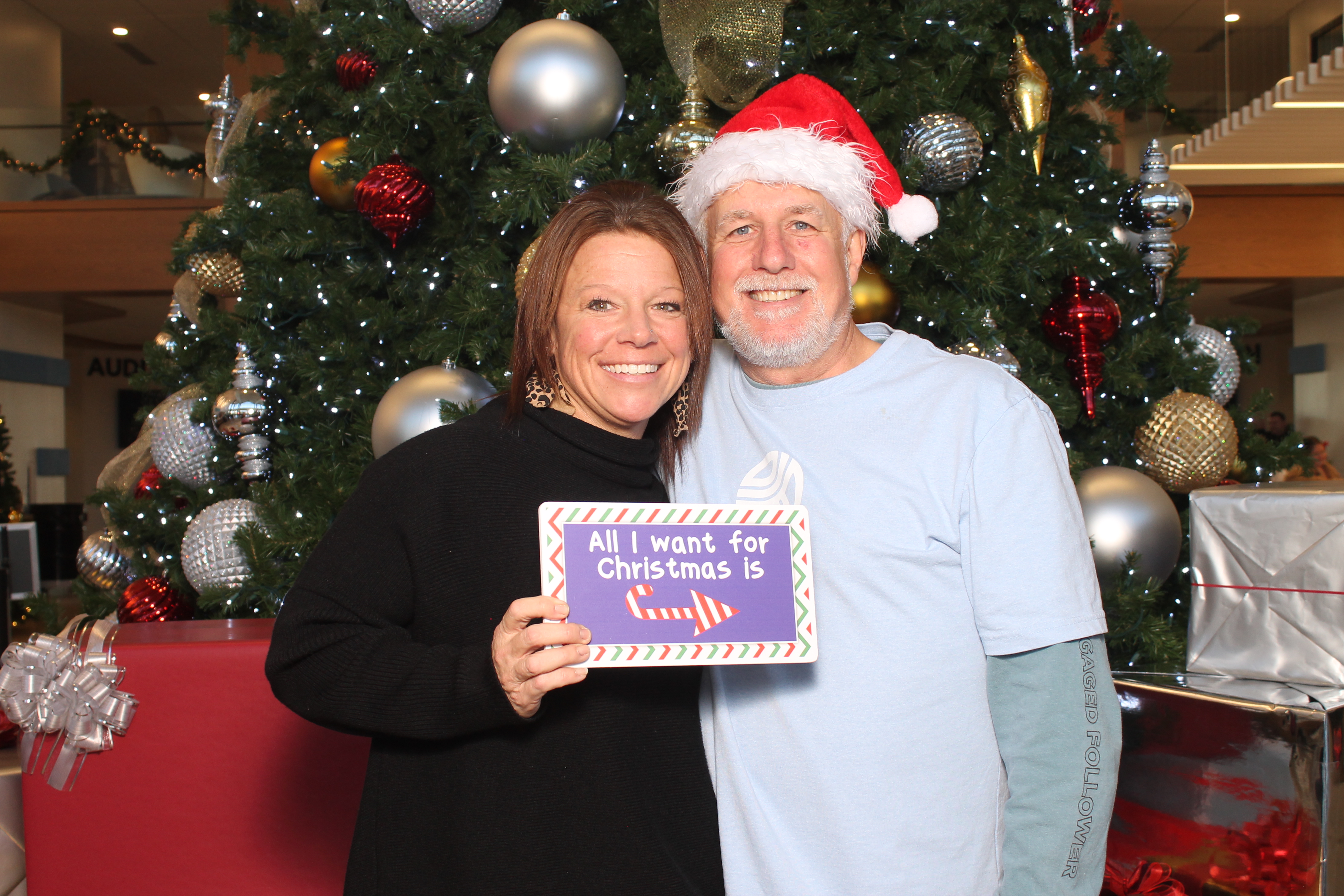 Rivers Crossing Christmas Invite | View more photos from the event at gallery.photoboothcincy.com/u/PhotoBoothCincy/Rivers-Crossing-Christmas-Invite