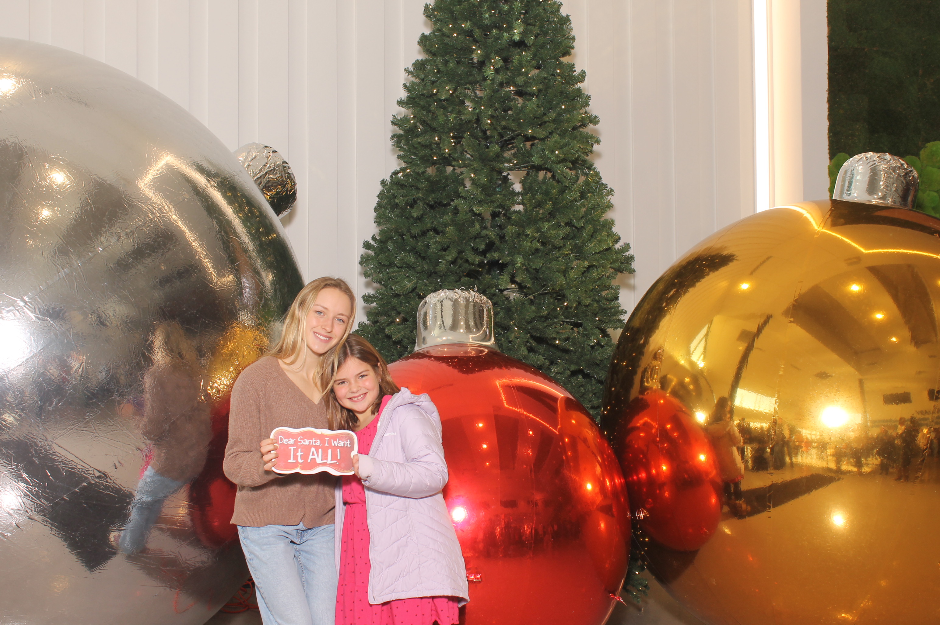 Rivers Crossing Christmas Invite | View more photos from the event at gallery.photoboothcincy.com/u/PhotoBoothCincy/Rivers-Crossing-Christmas-Invite
