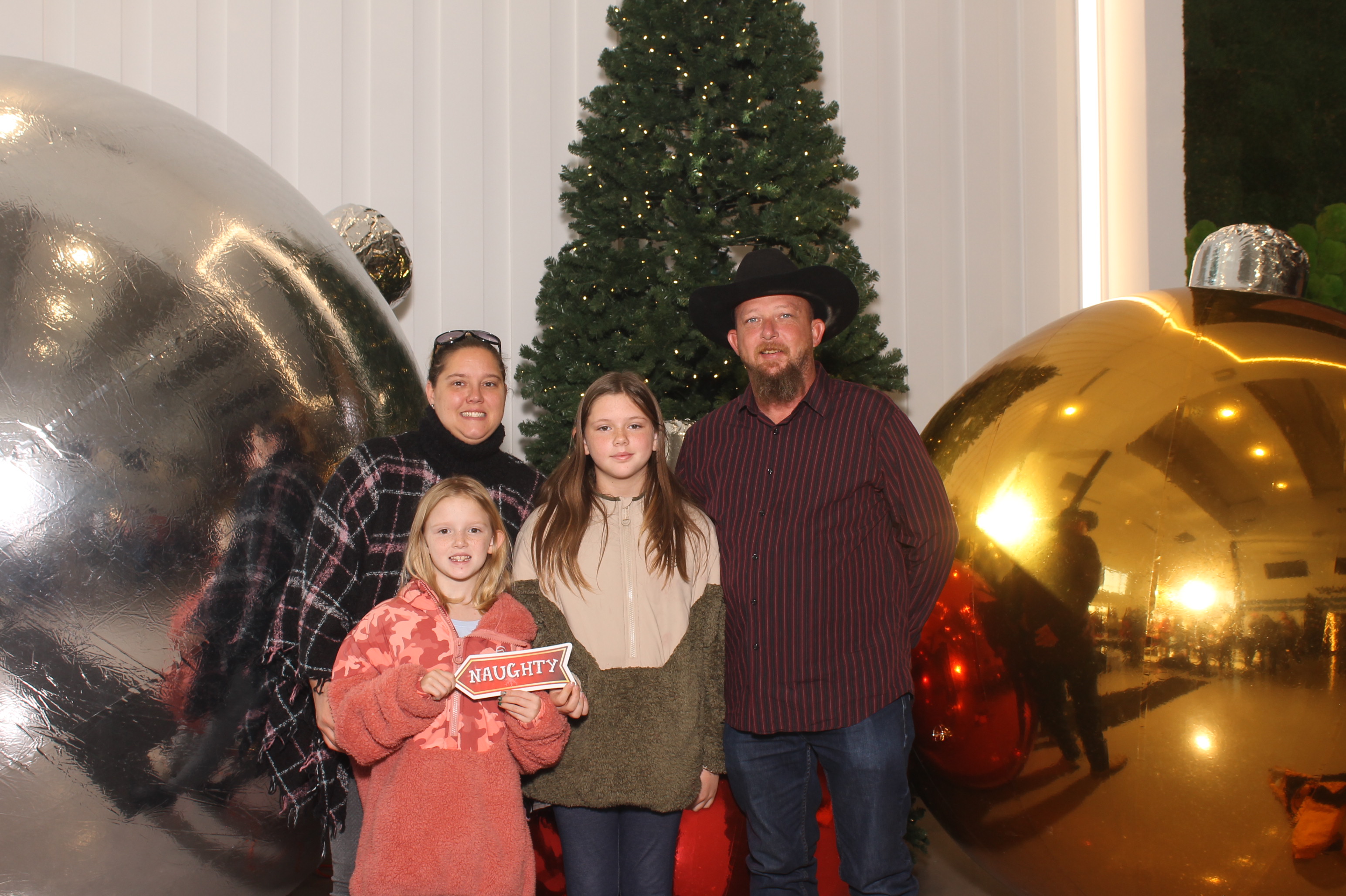 Rivers Crossing Christmas Invite | View more photos from the event at gallery.photoboothcincy.com/u/PhotoBoothCincy/Rivers-Crossing-Christmas-Invite