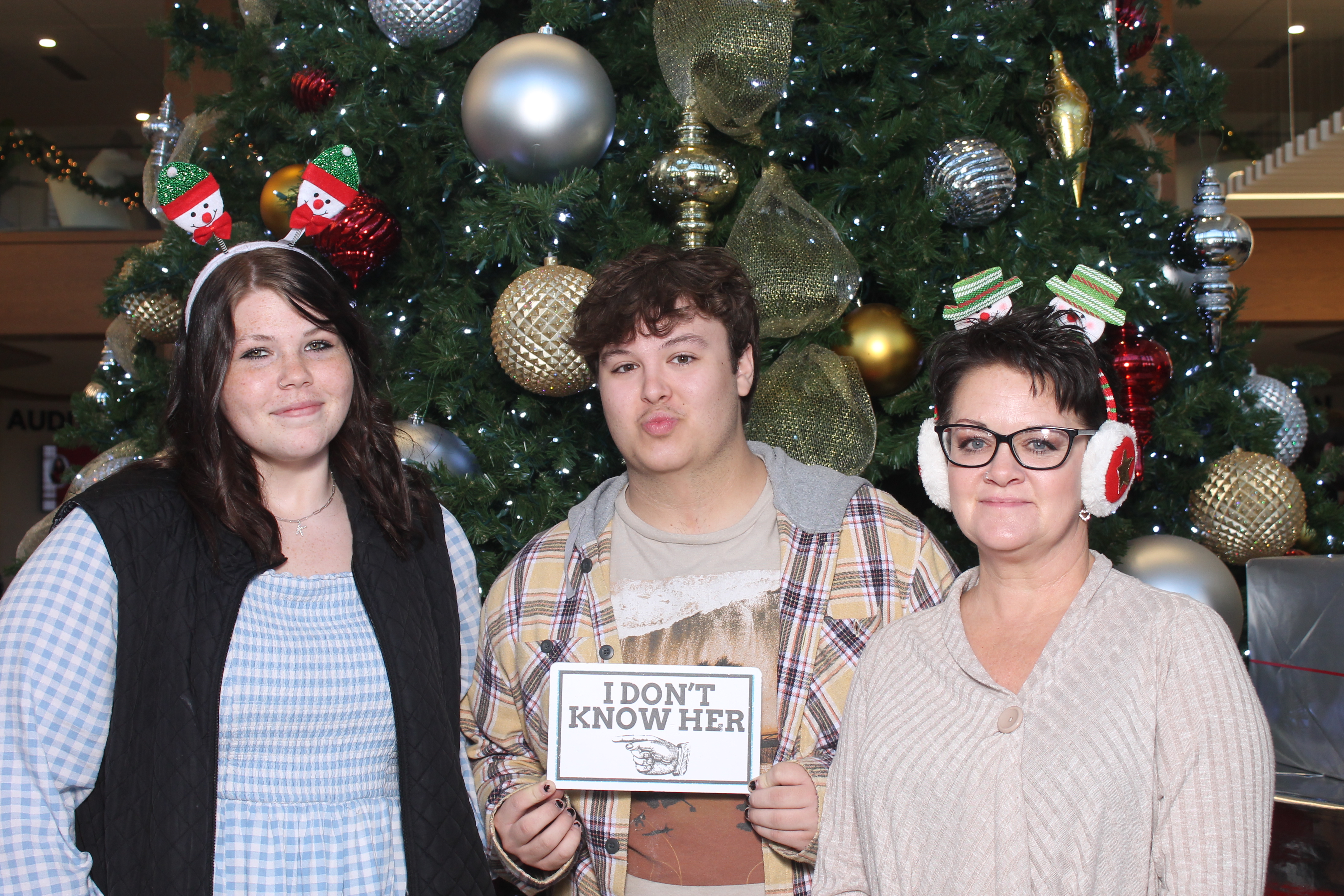 Rivers Crossing Christmas Invite | View more photos from the event at gallery.photoboothcincy.com/u/PhotoBoothCincy/Rivers-Crossing-Christmas-Invite